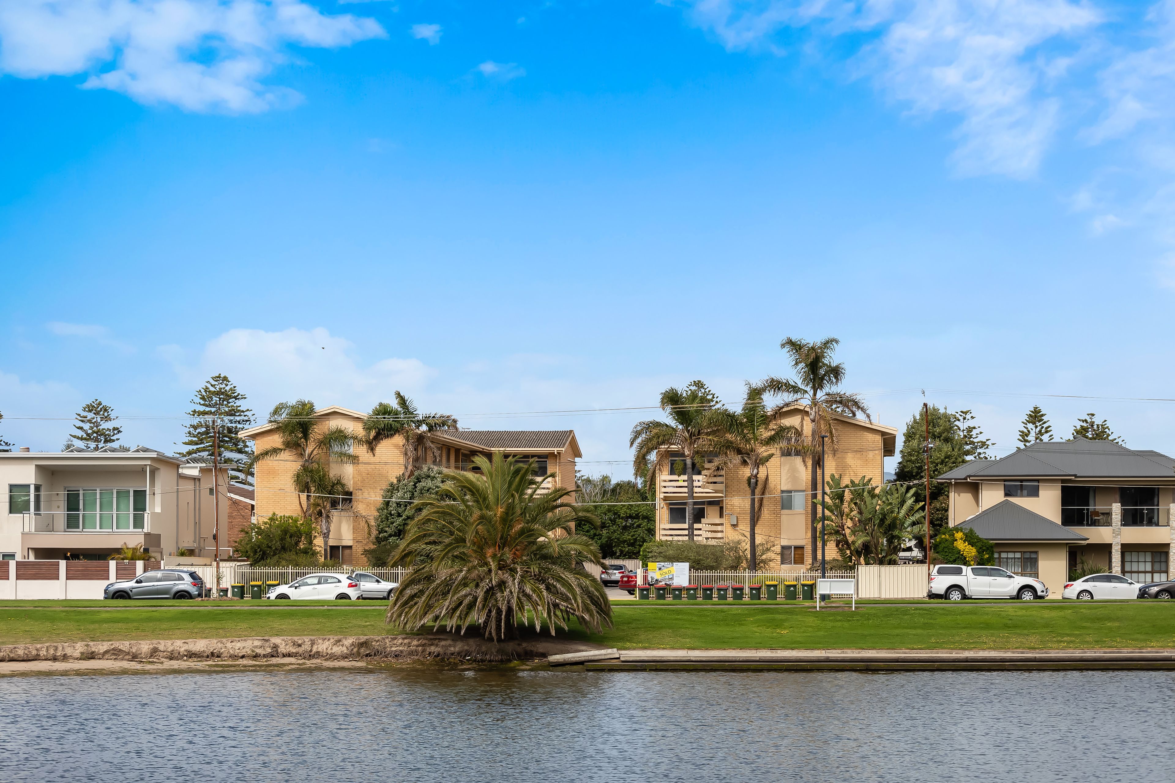 10/5051 Adelphi Terrace, Glenelg North, SA 5045 Leased House Ray