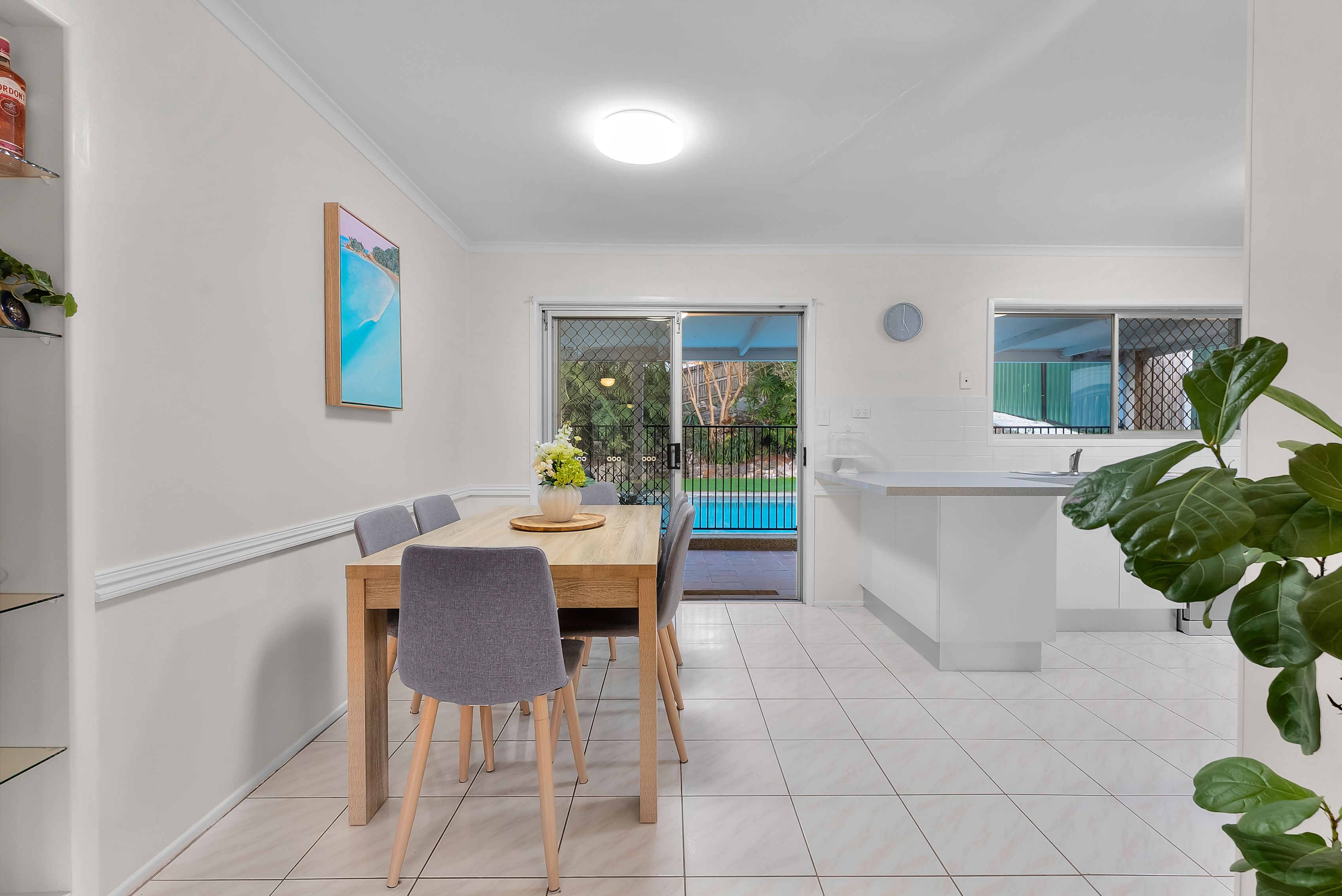 10 Tristania Street — photo 8 of 16