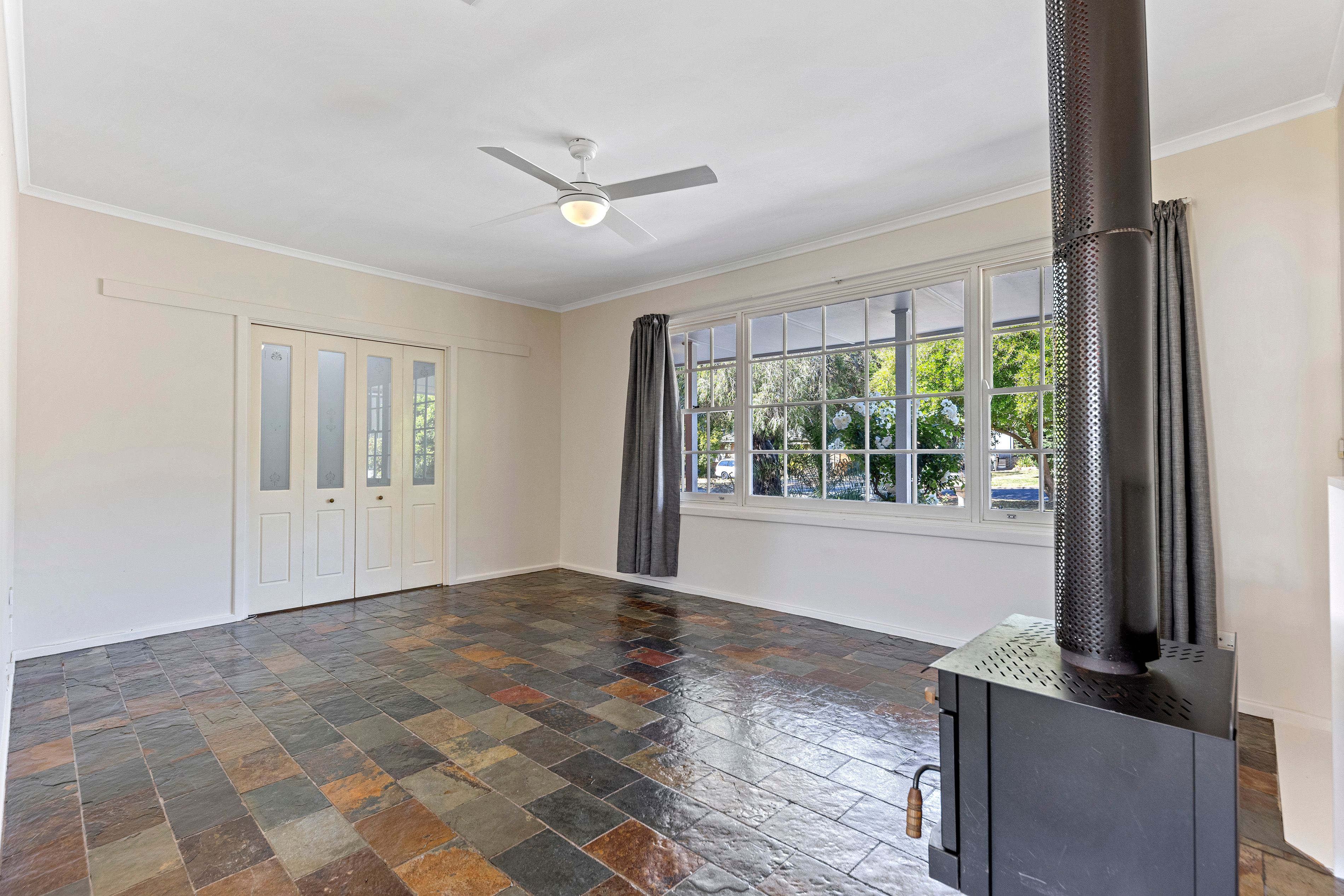 10 Locke Drive, Fairview Park, SA 5126