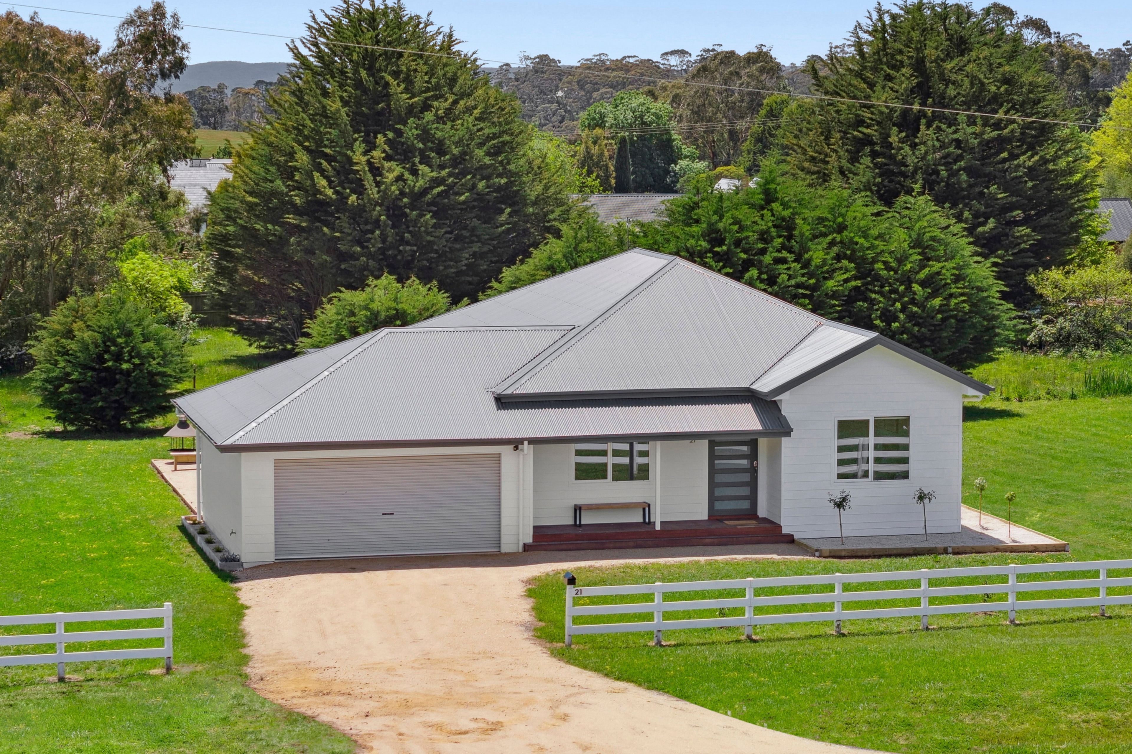 21 Molesworth Street, Glenlyon, VIC 3461