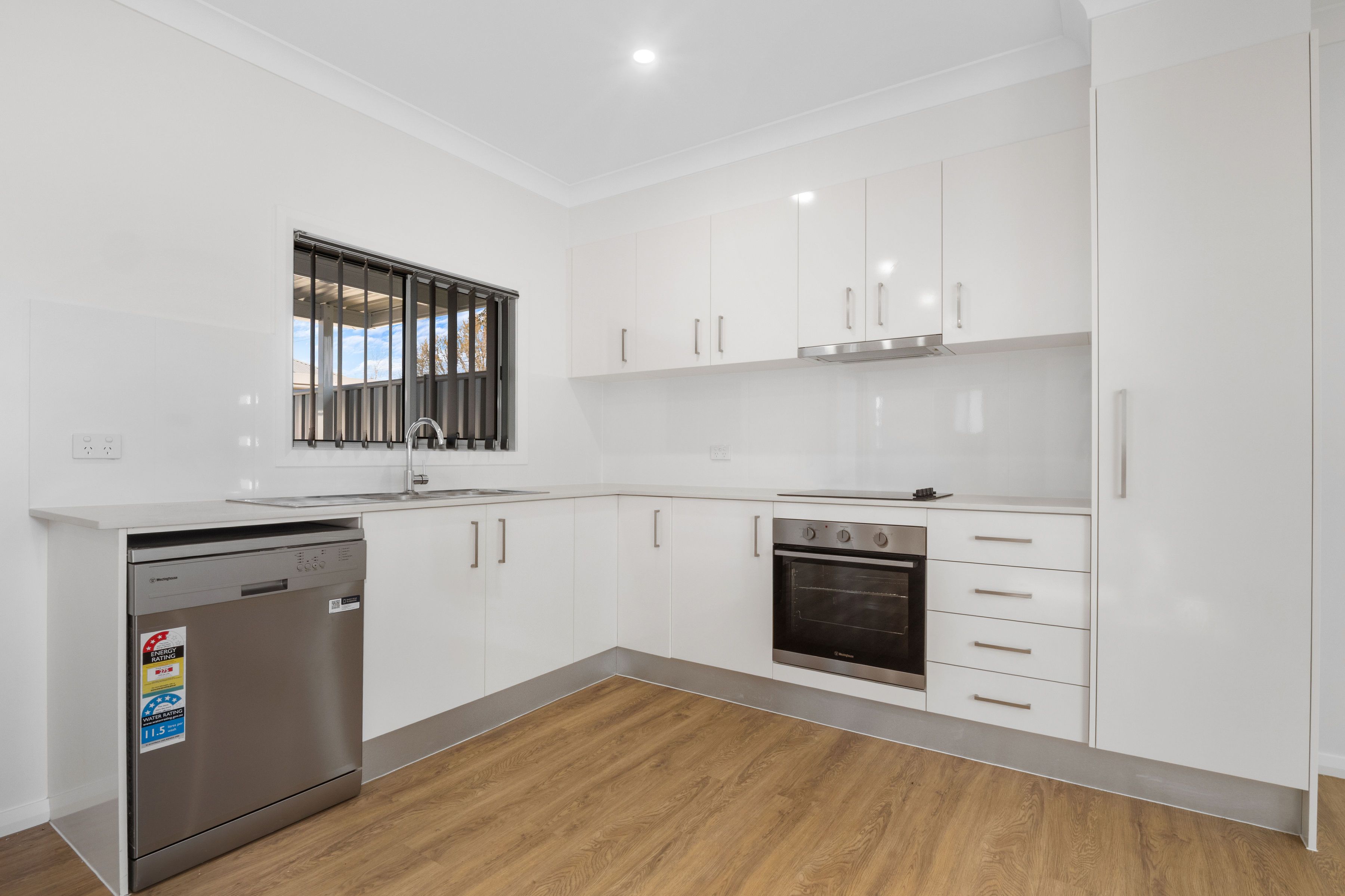 62a Pecks Road — photo 4 of 6