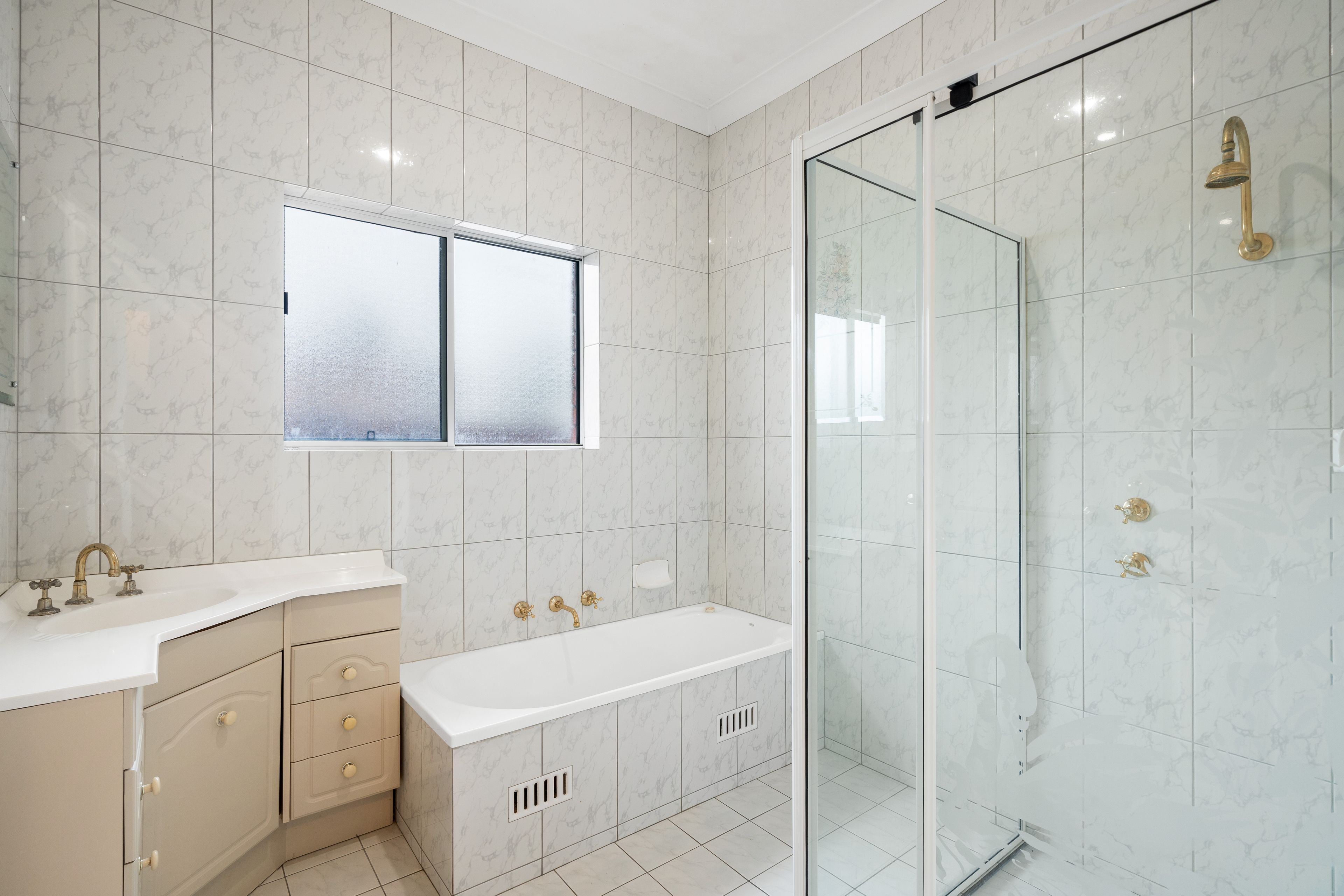 21 Mancheff Street — photo 12 of 15