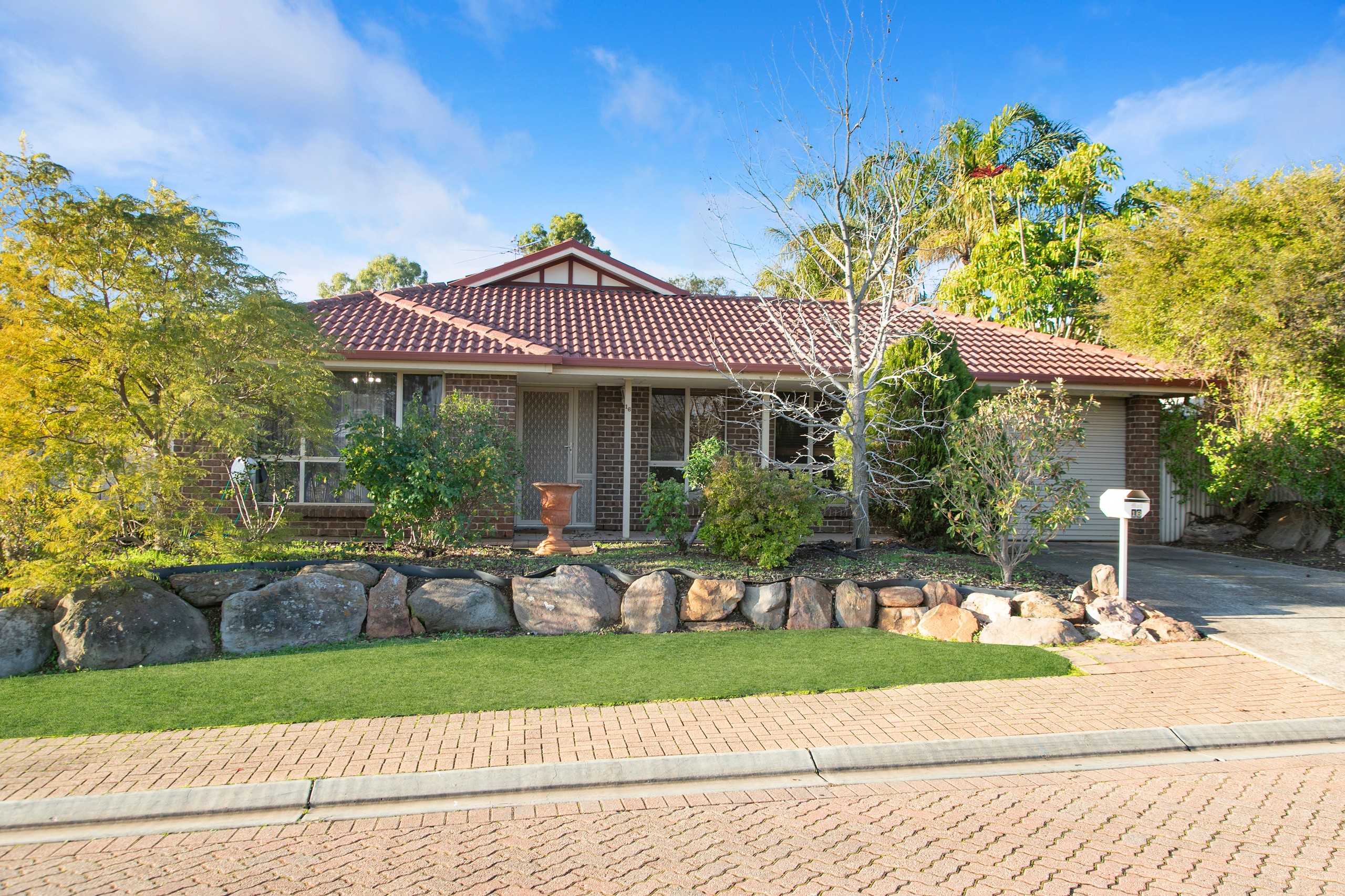 16 Castle Court, Blakeview, SA 5114