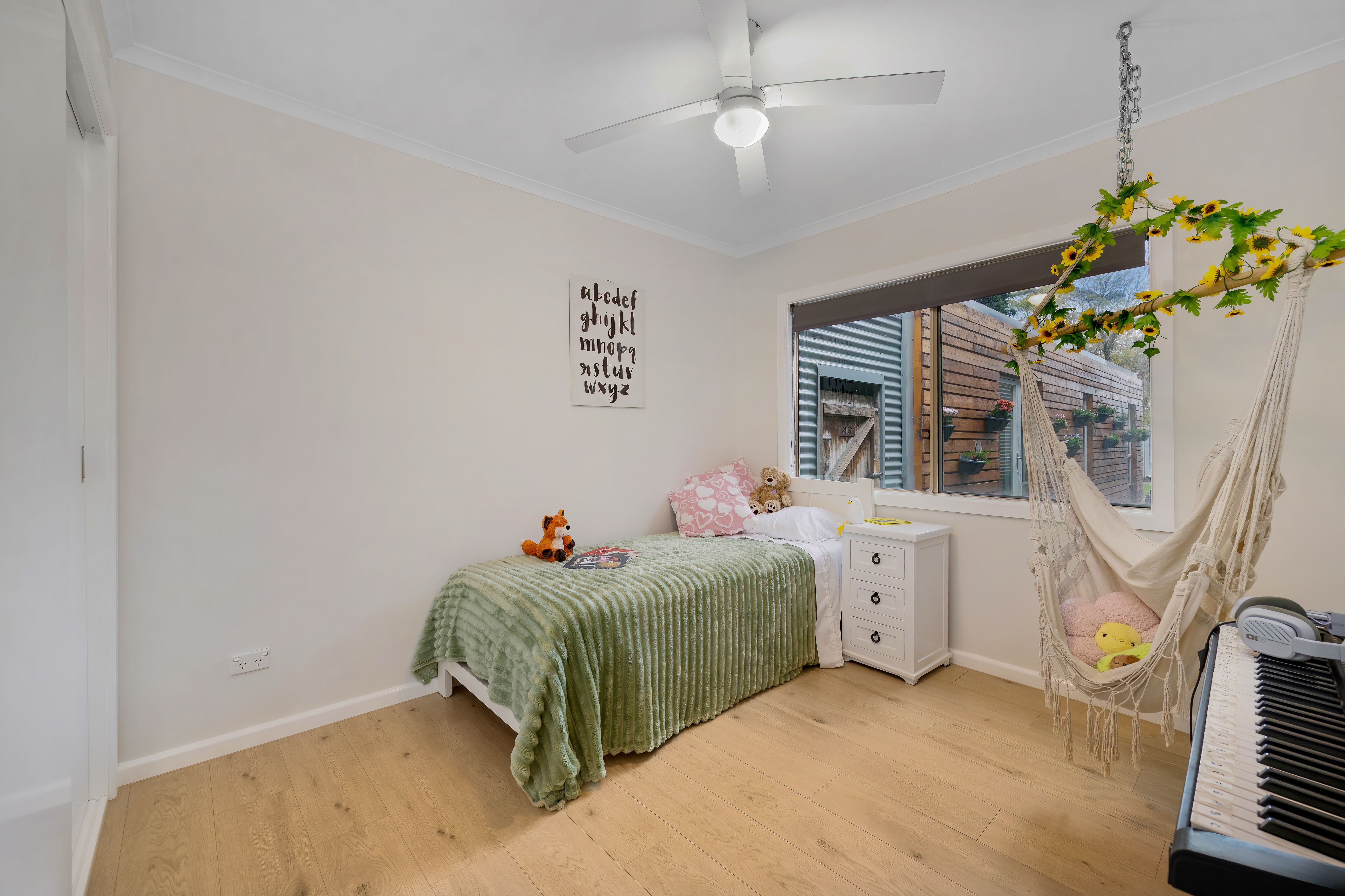 2 Clovelly Avenue — photo 8 of 21