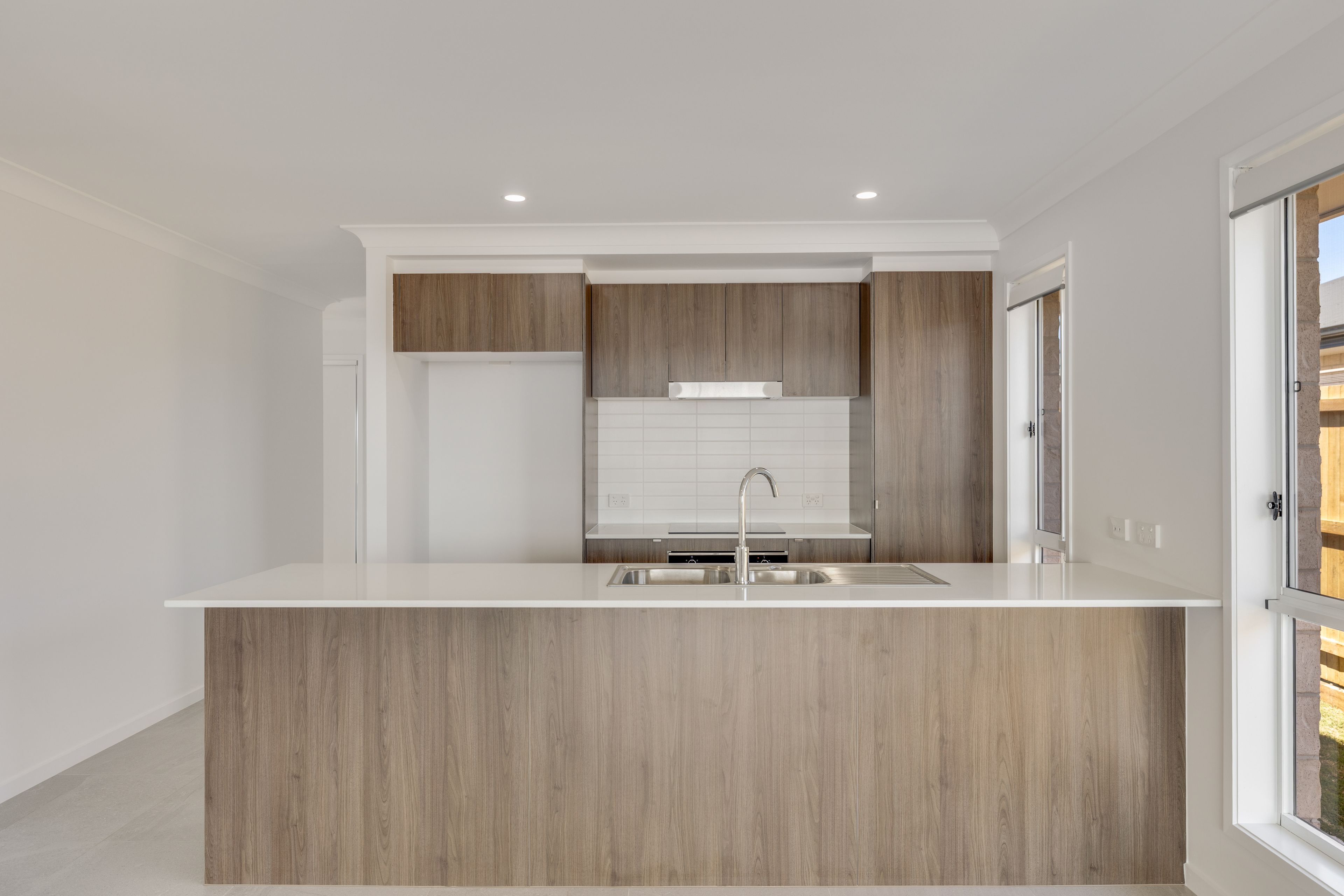 27 Flame Tree Road, Cotswold Hills, QLD 4350