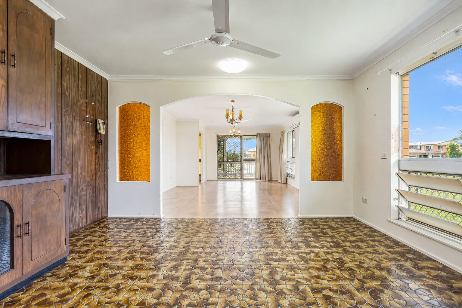 14 Sondrio Street — photo 7 of 24