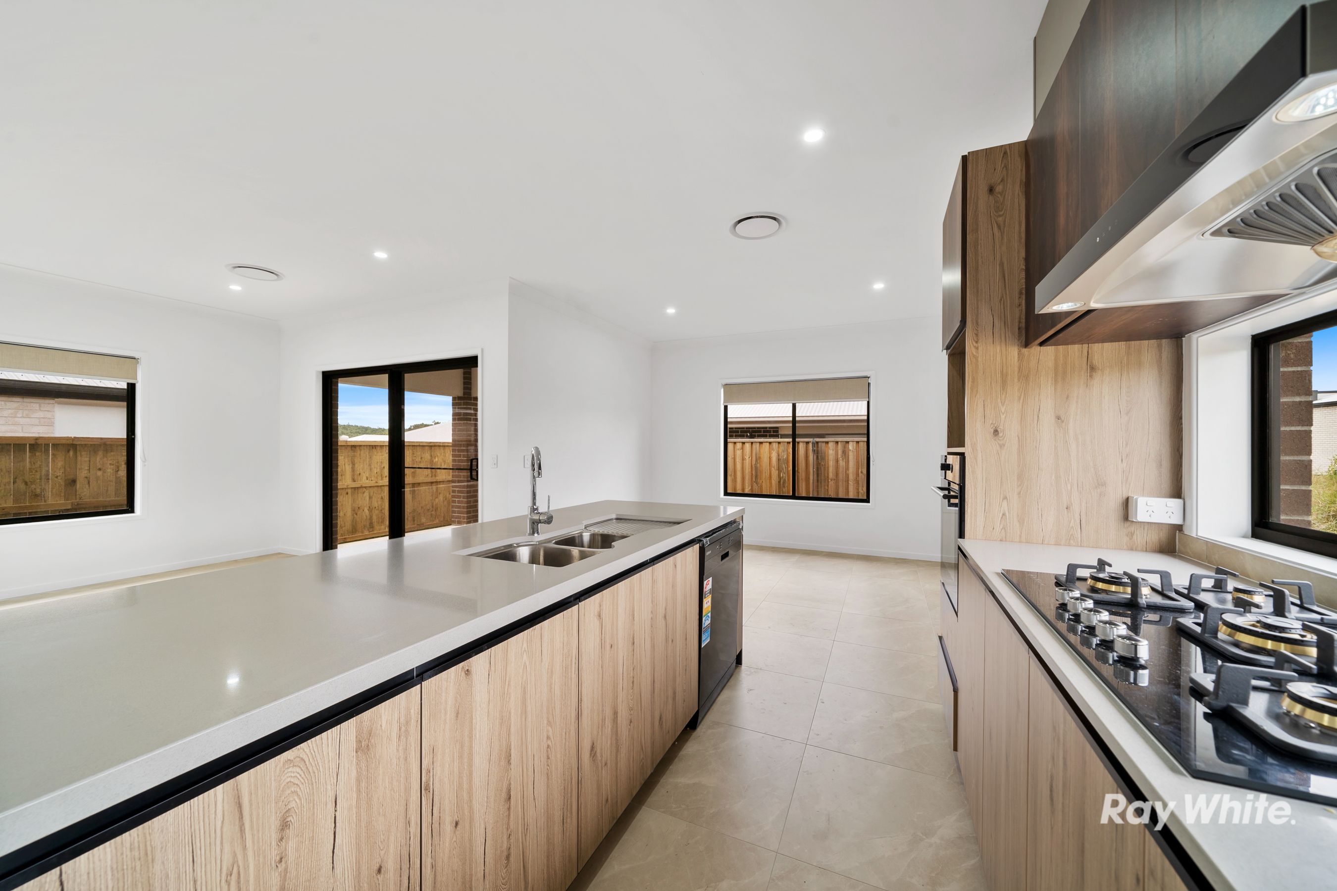 18 Gawler Street, South Ripley, QLD 4306