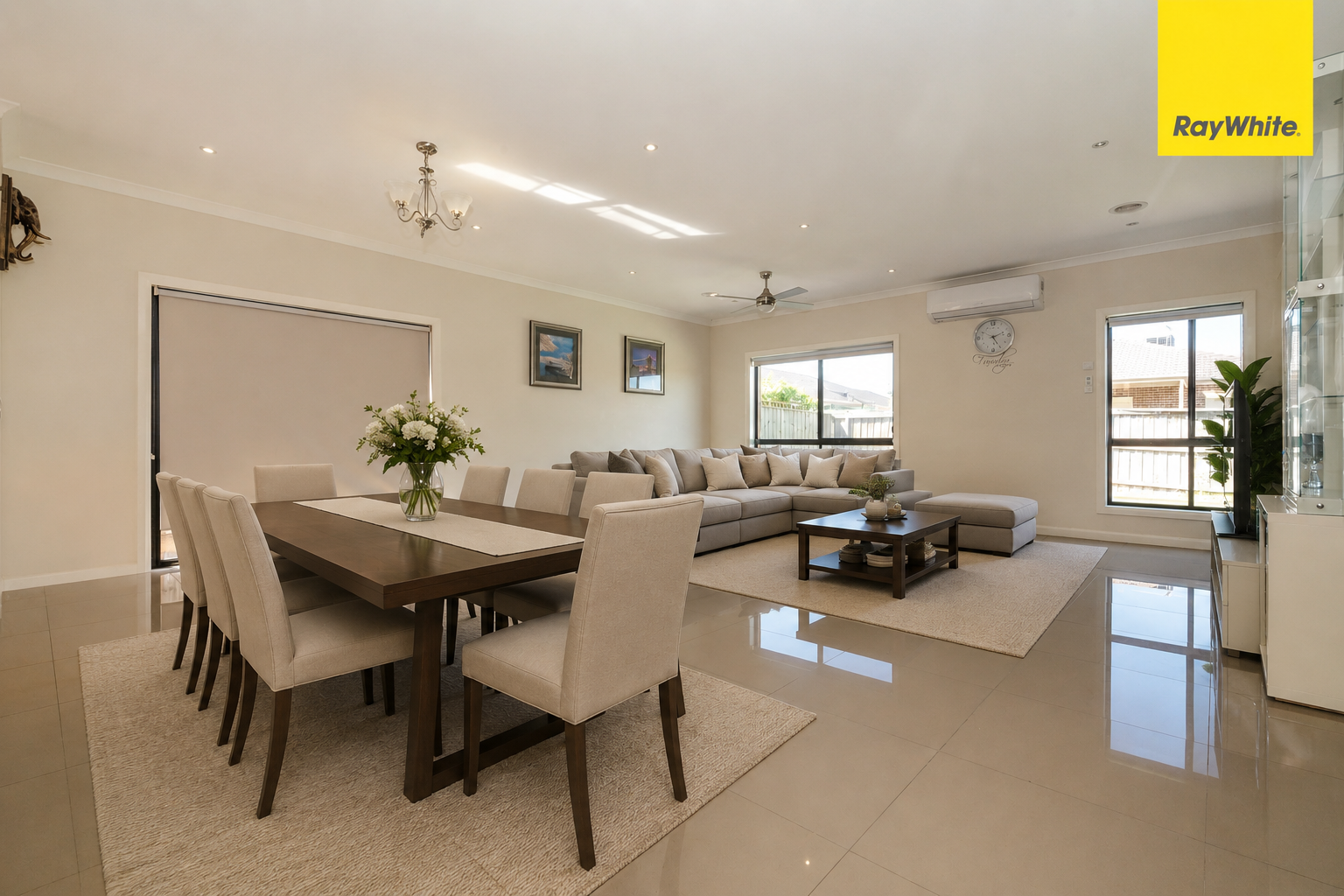 14 Leyana Crescent — photo 8 of 13
