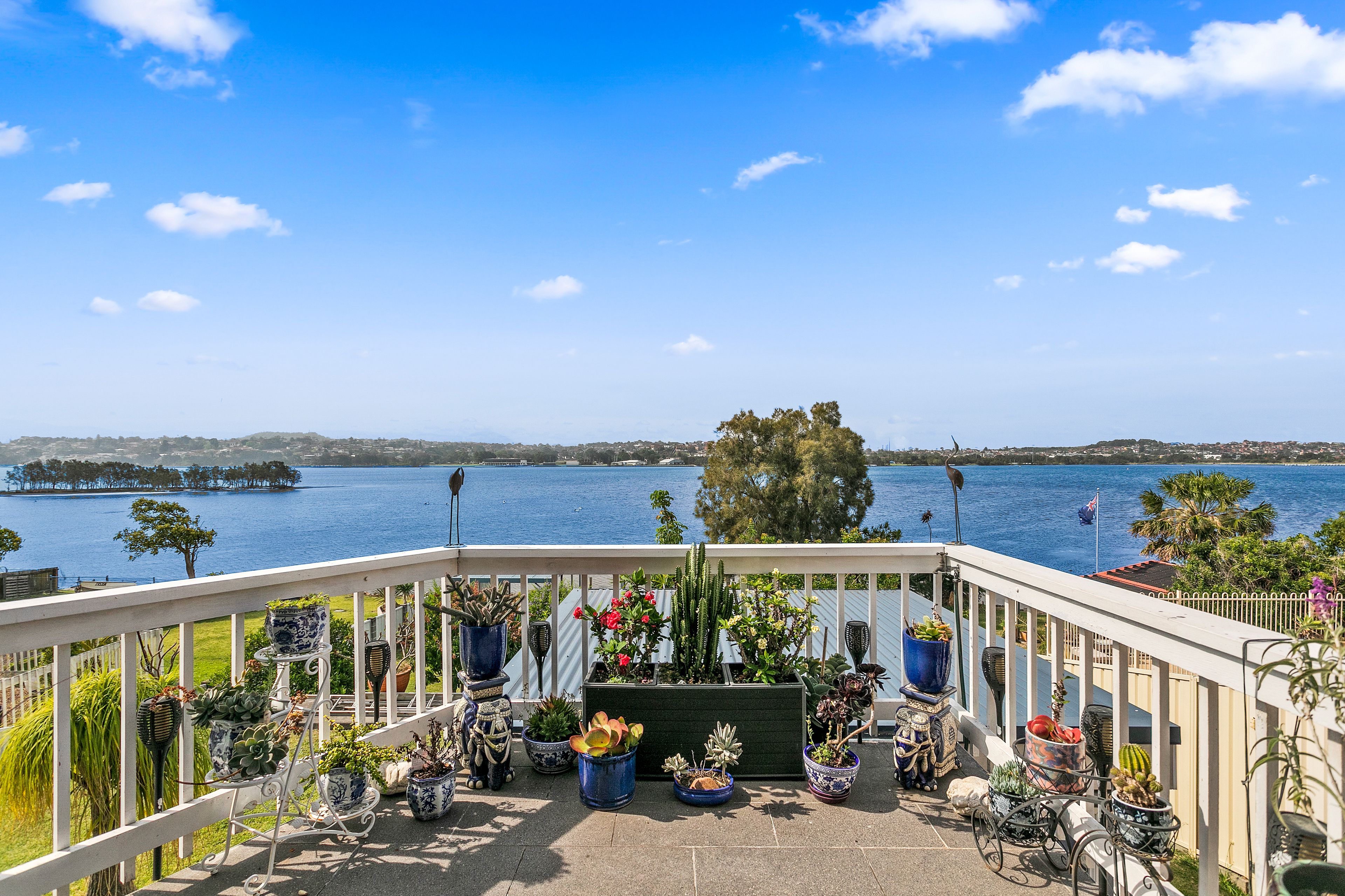 154 Lakeview Parade , Primbee NSW 2502