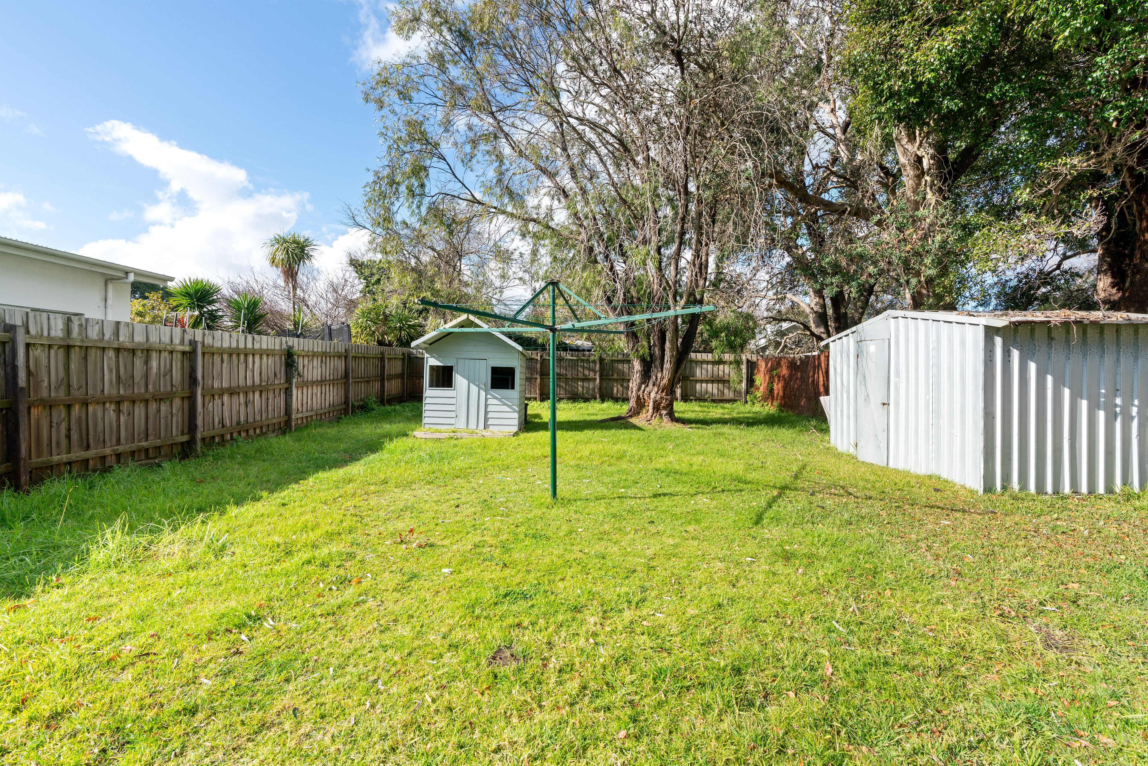 75 Spray Street — photo 4 of 11