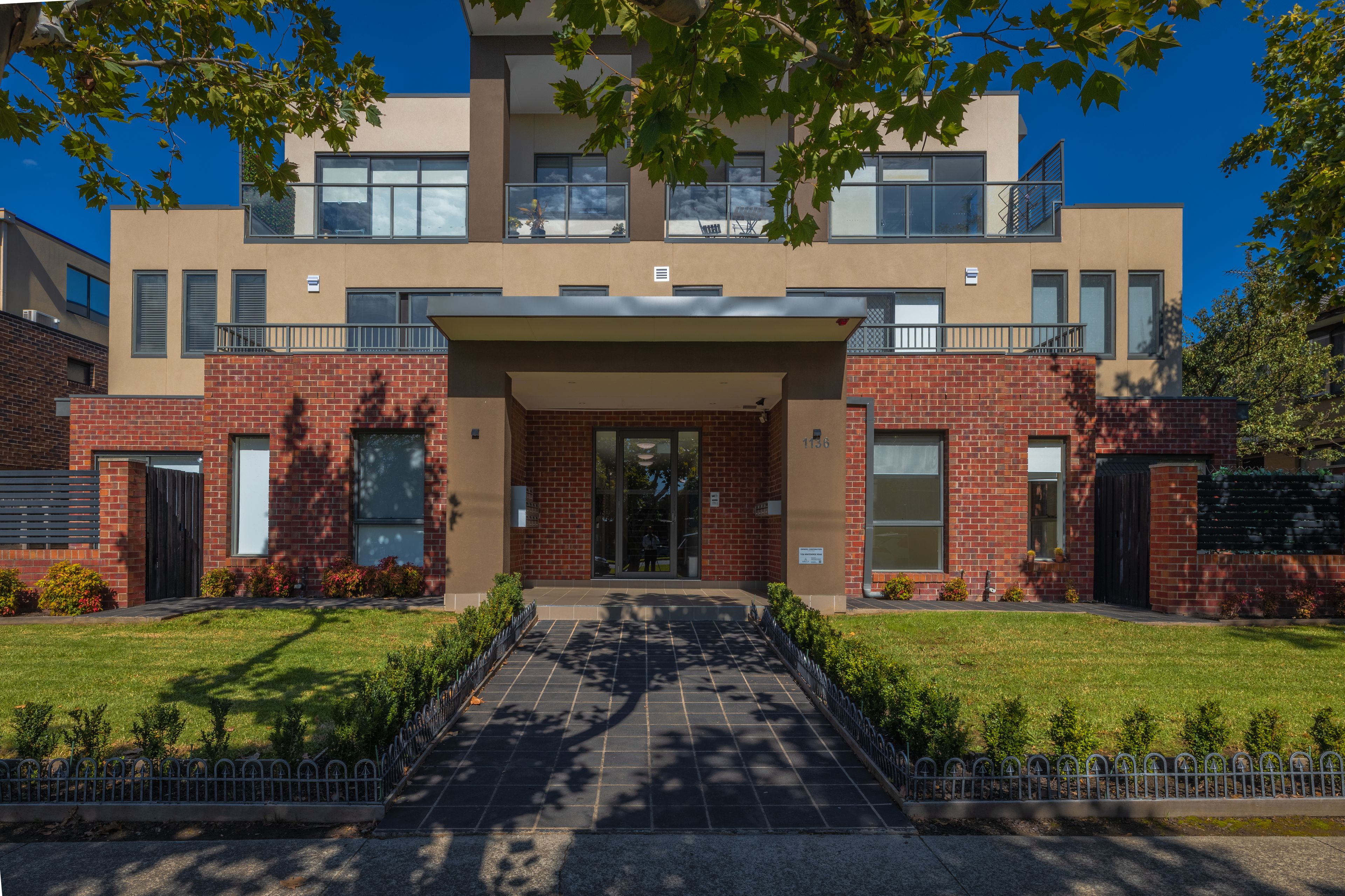 102/1136 Whitehorse Road, Box Hill, VIC 3128