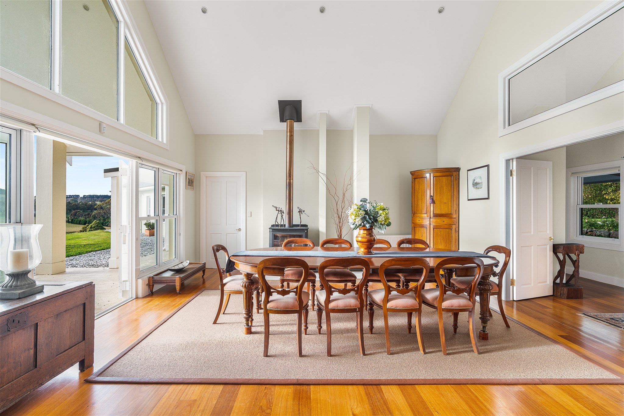 550 Oxleys Hill Road — photo 12 of 30