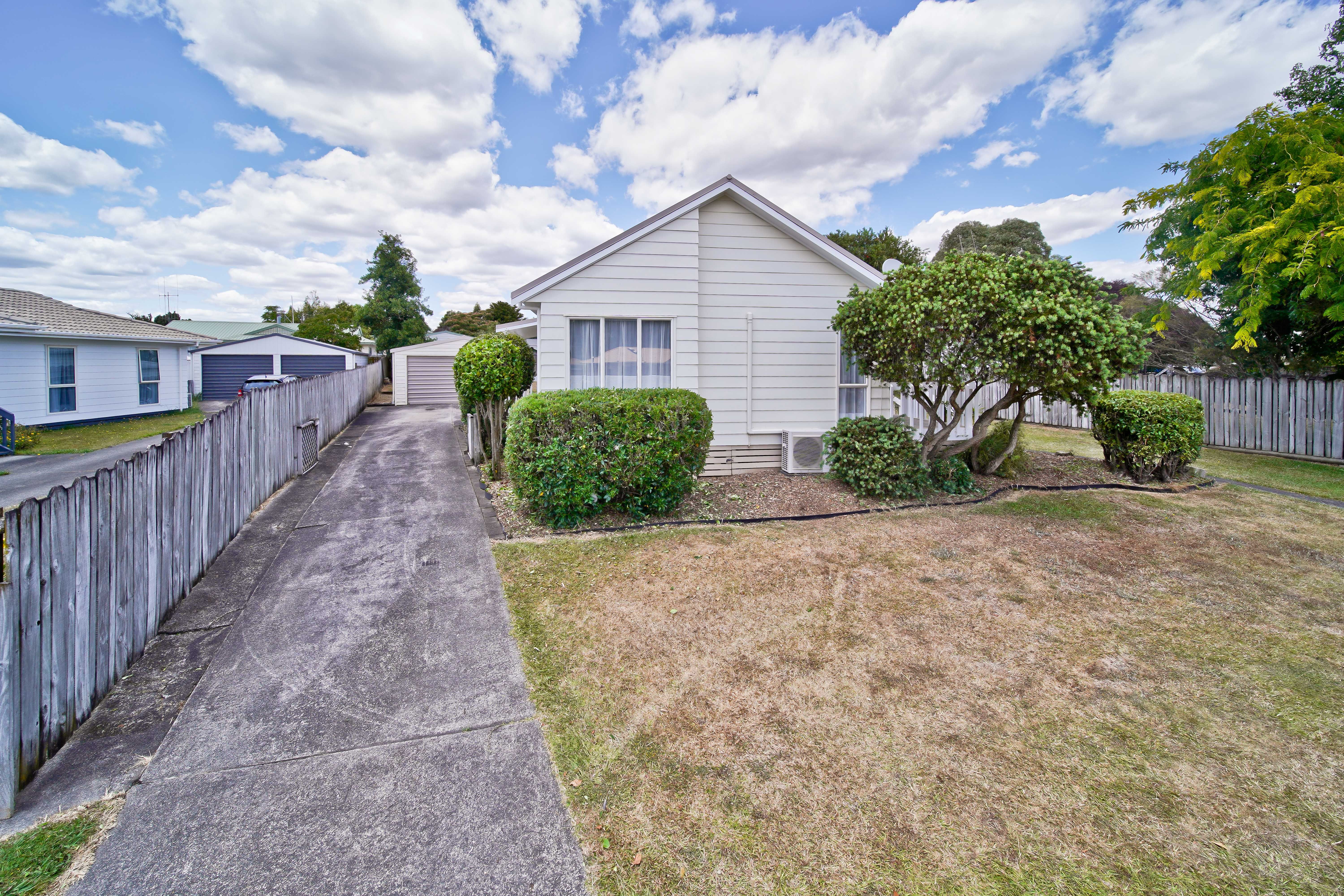 48 Balmerino Crescent, Pukete, Hamilton City