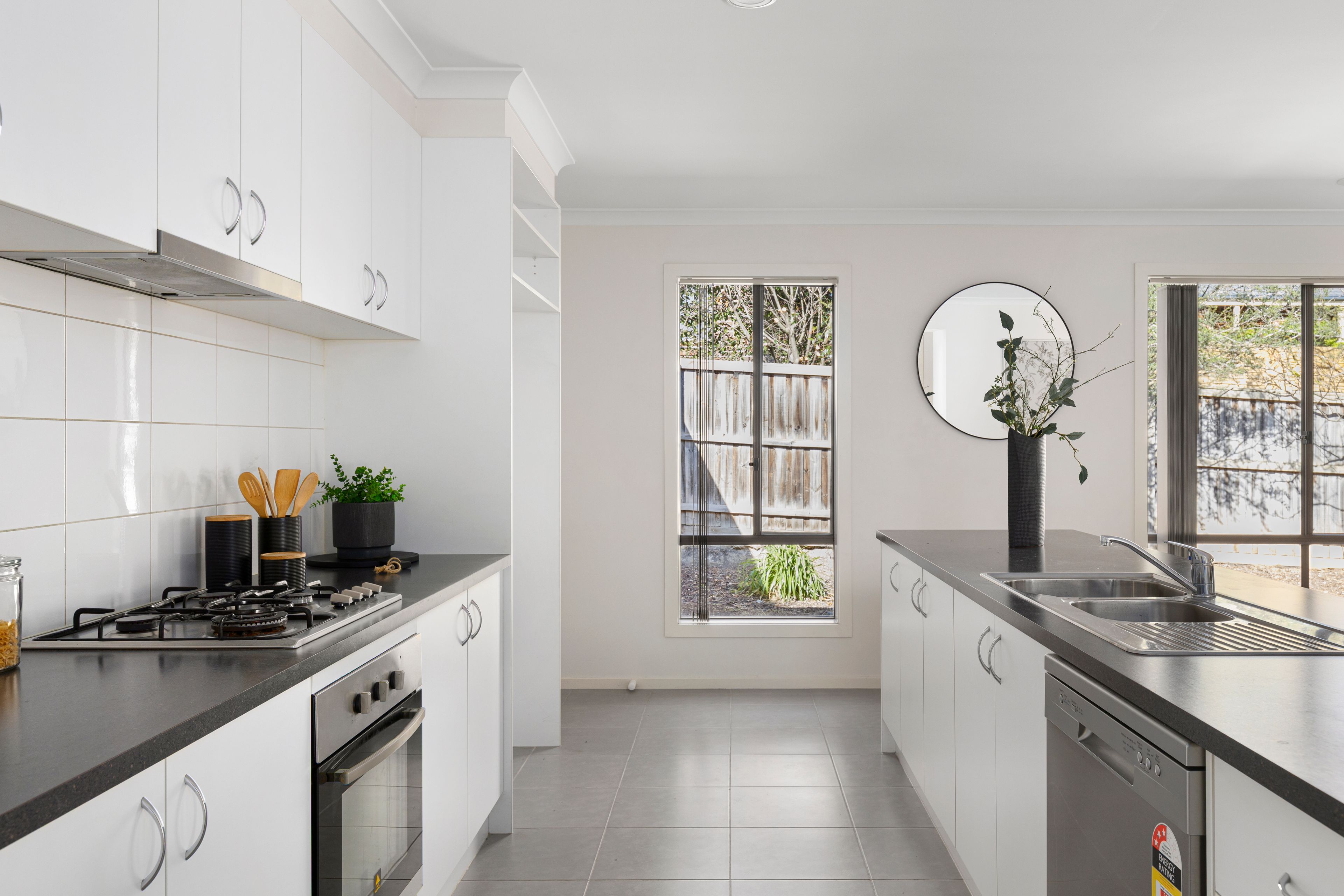 27 Midland Road — photo 3 of 20