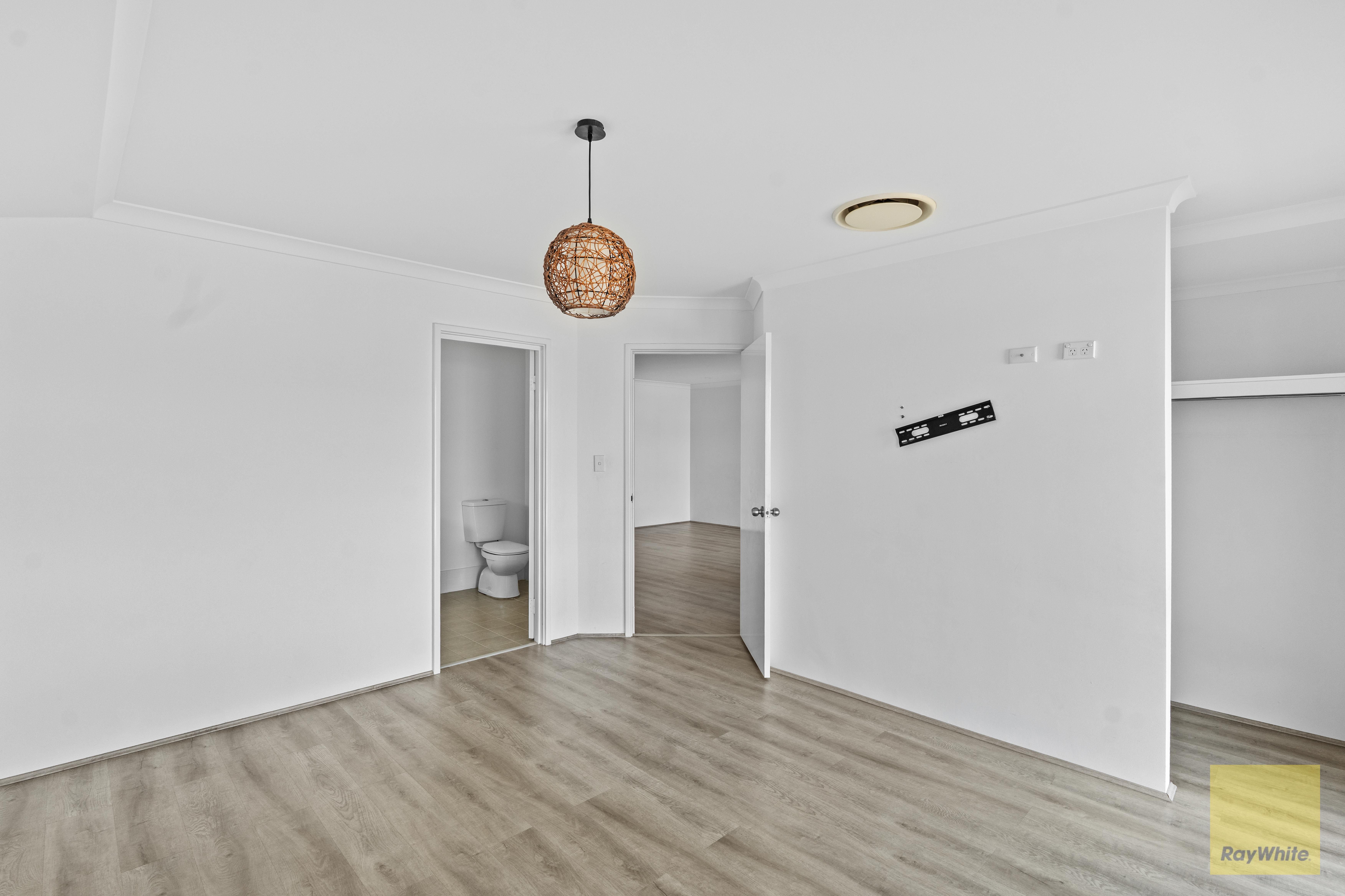 19 Hookstone Drive — photo 12 of 25