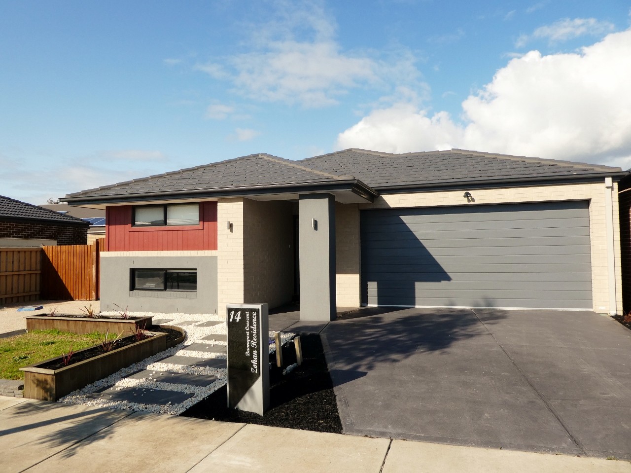 14 Davenport Crescent, Cranbourne West, VIC 3977