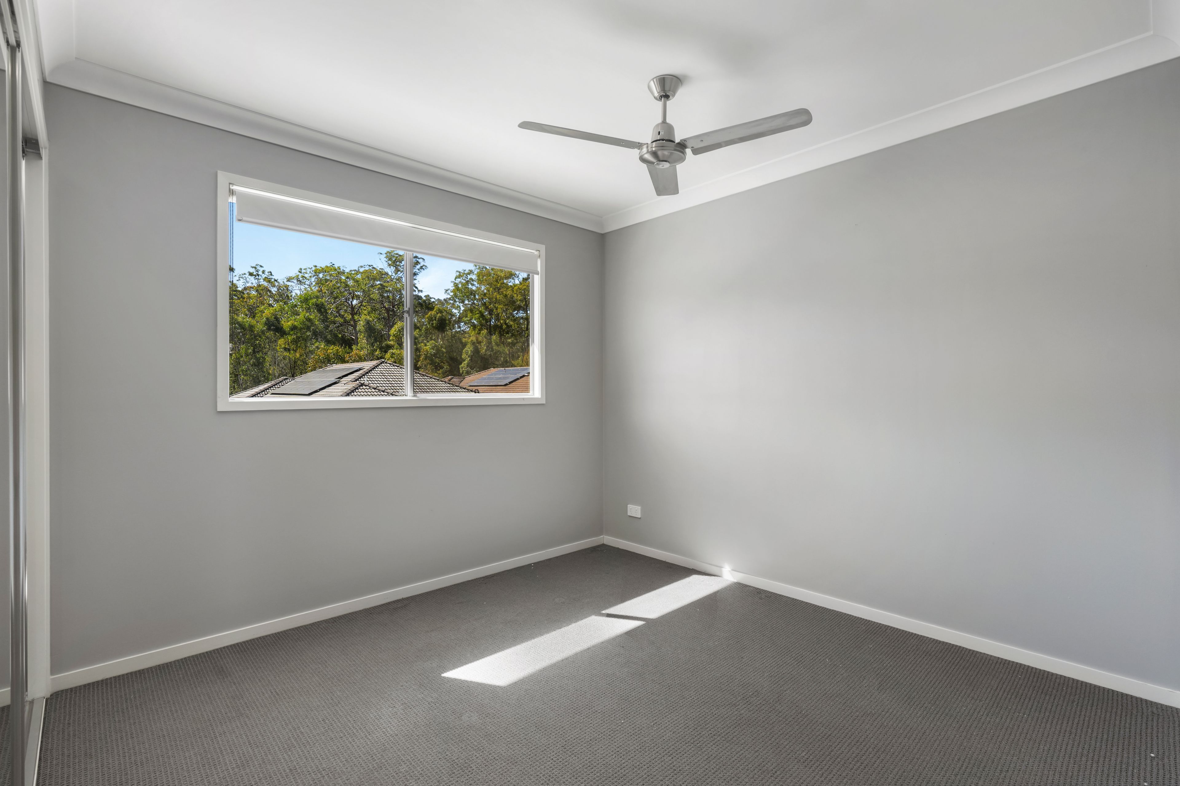 4 Rosewood Circuit — photo 10 of 24