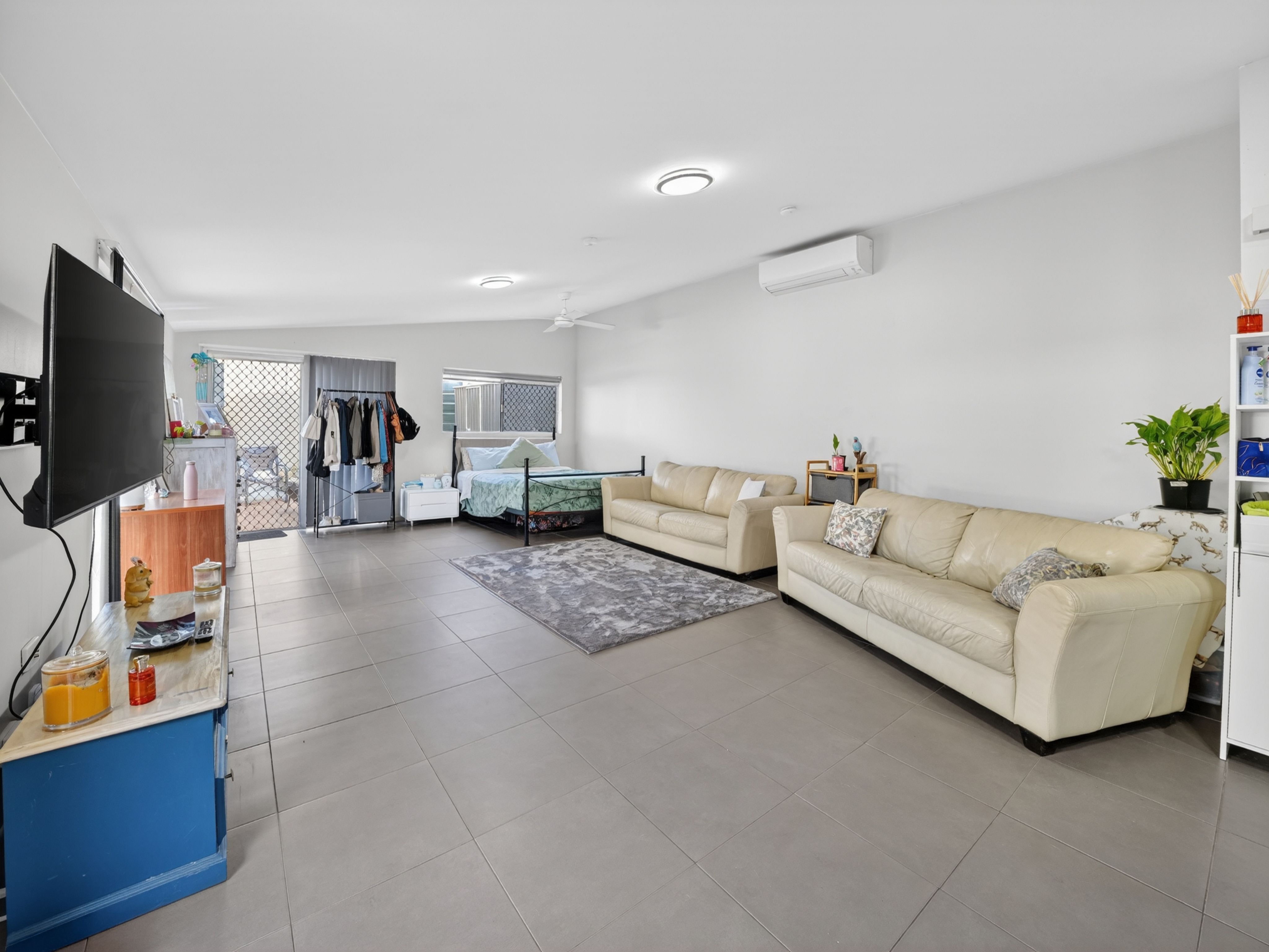 25 Hellen Street — photo 18 of 24