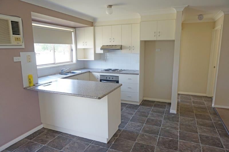 35 Ducker Street, Junee, NSW 2663