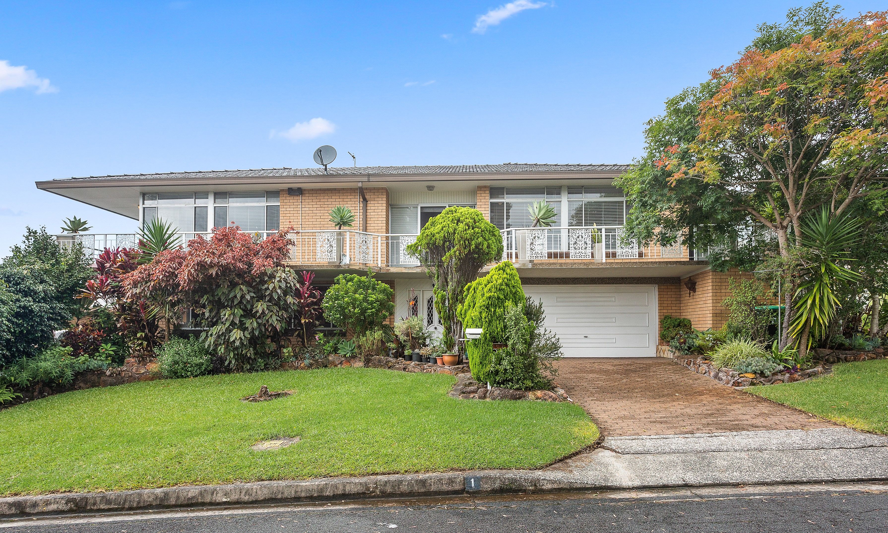1 Rhodes Avenue, Balgownie, NSW 2519