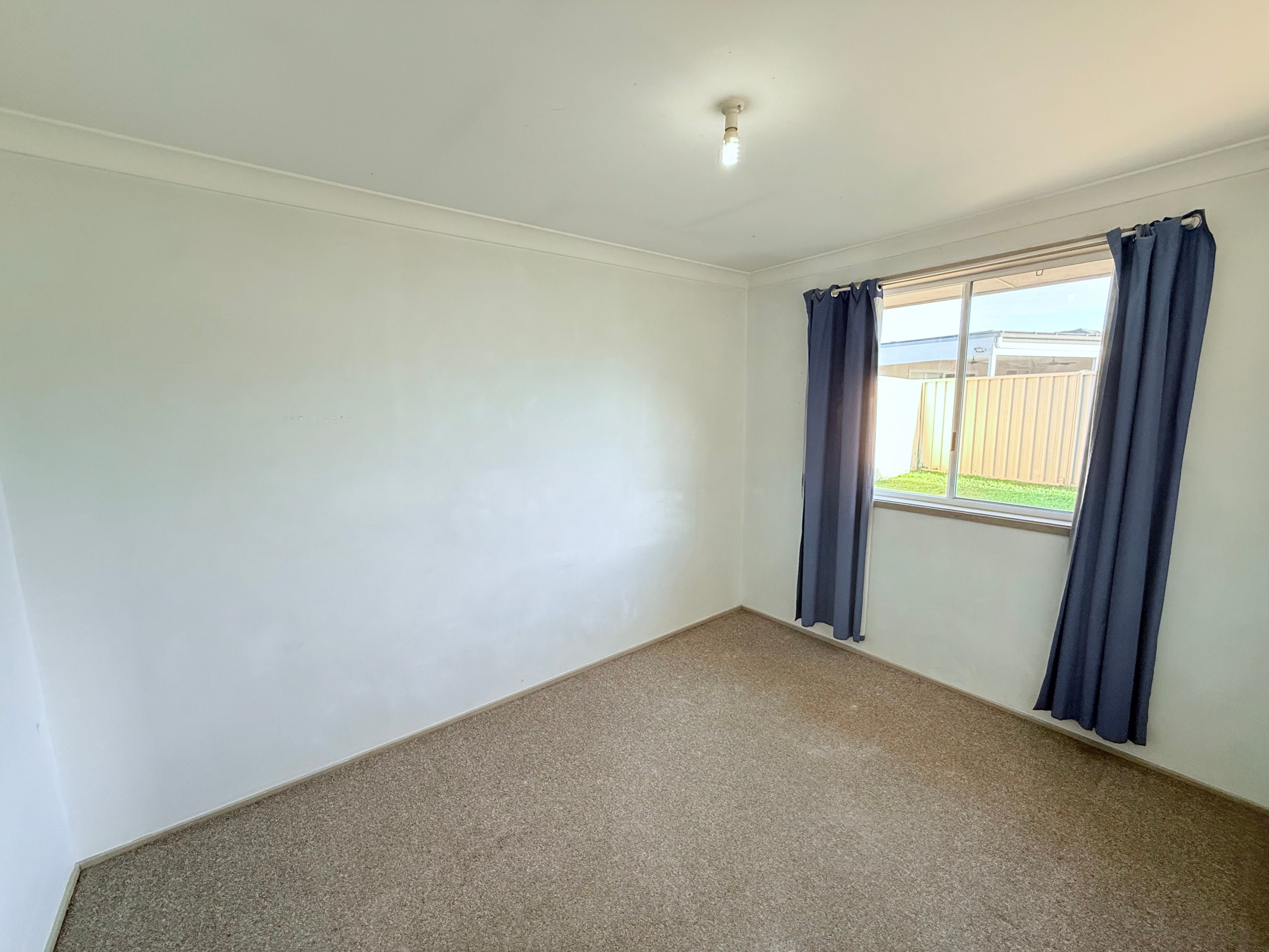 18 Werona Avenue, Claremont Meadows, NSW