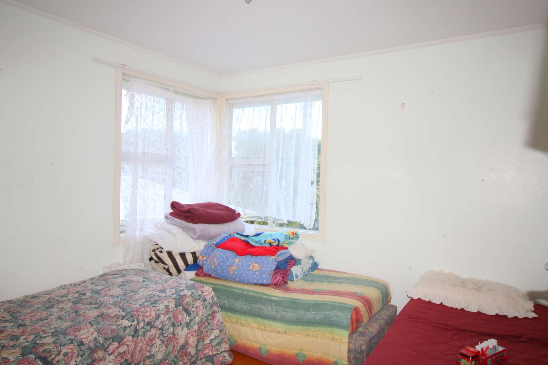 96 Takahe Road photo 5