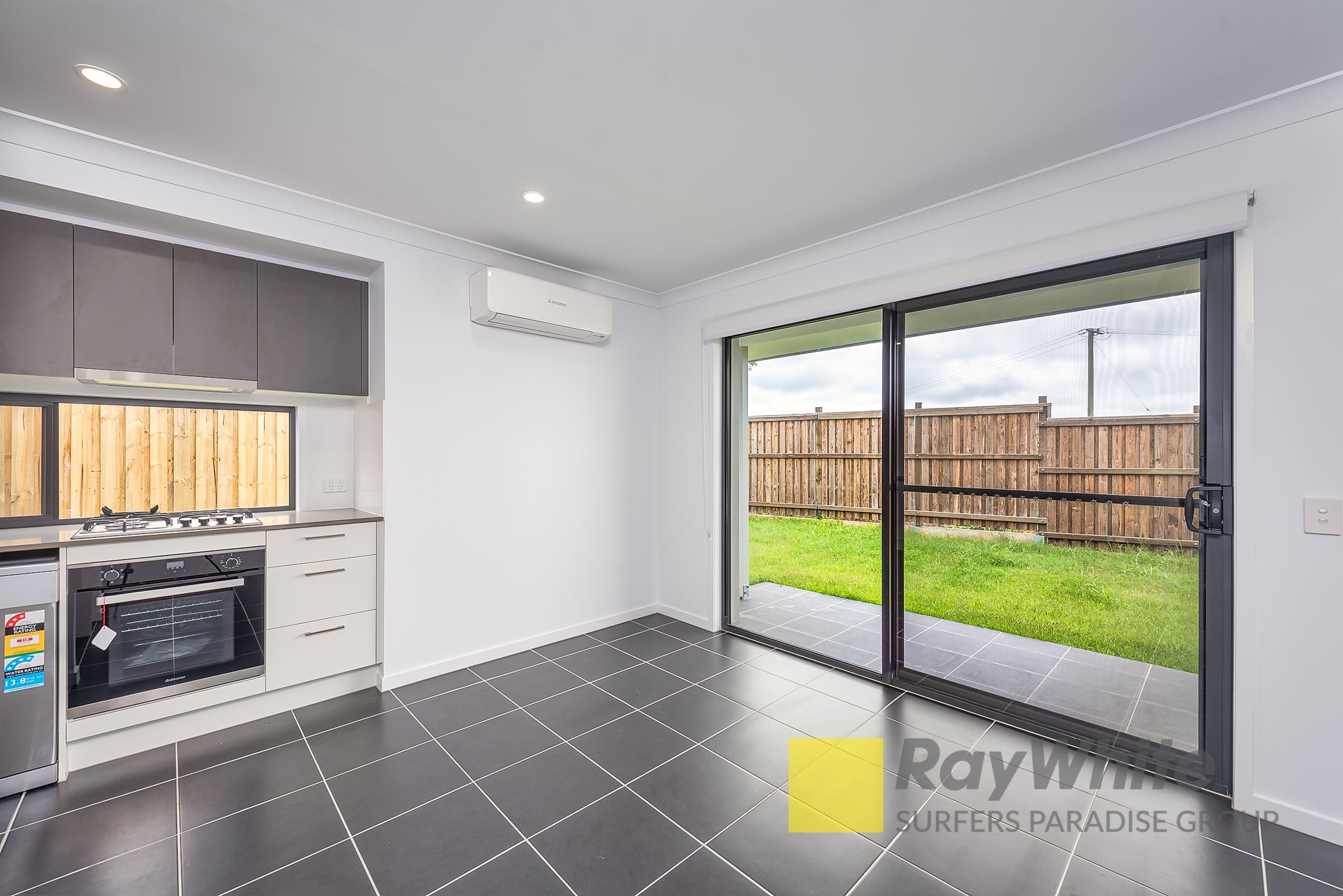 2/27 Dorchester Close, Pimpama, QLD 4209