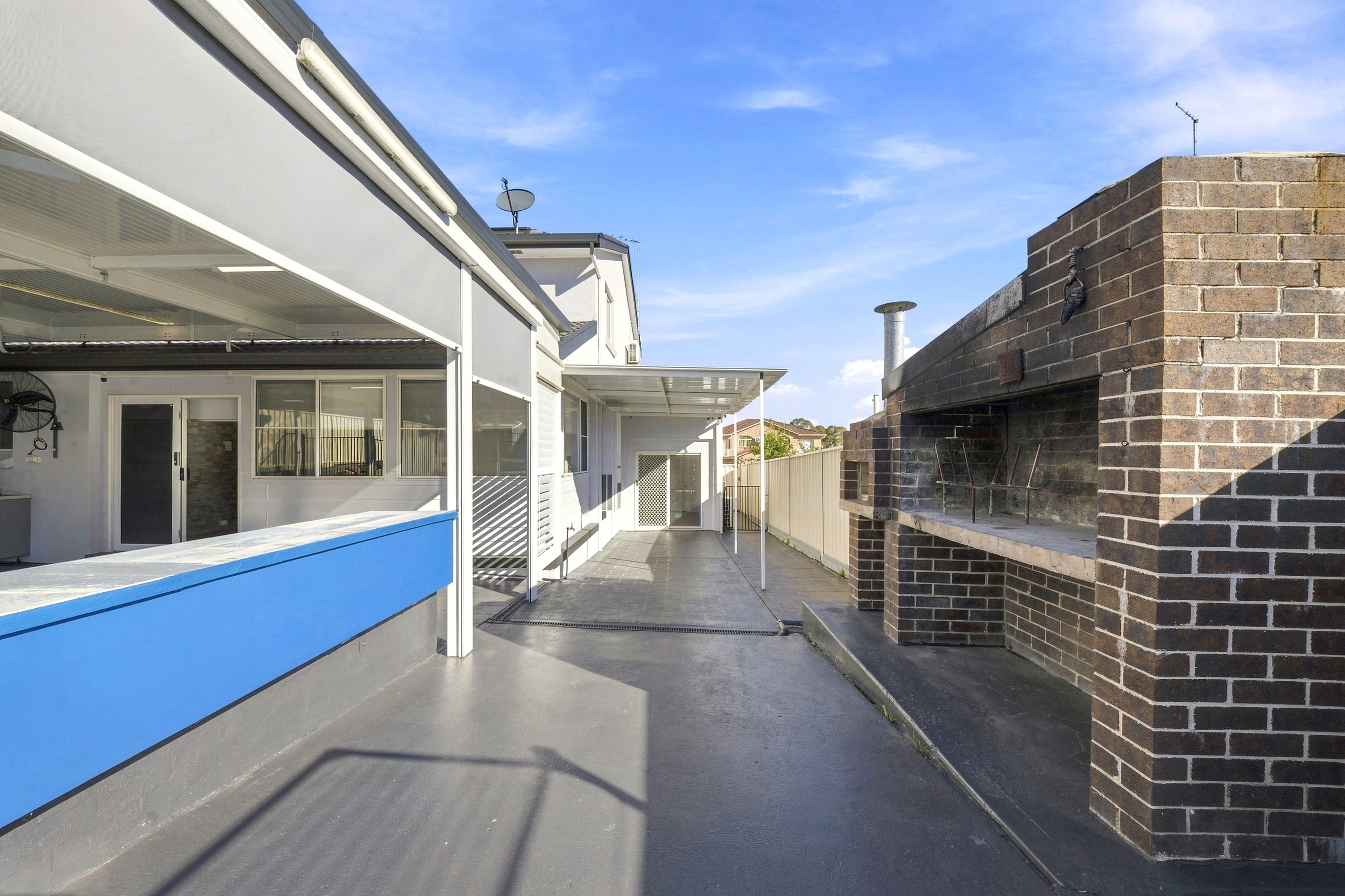 18 Alamein Road — photo 17 of 19