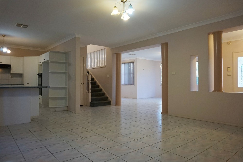 11 Fraser Place, Mount Annan, NSW 2567
