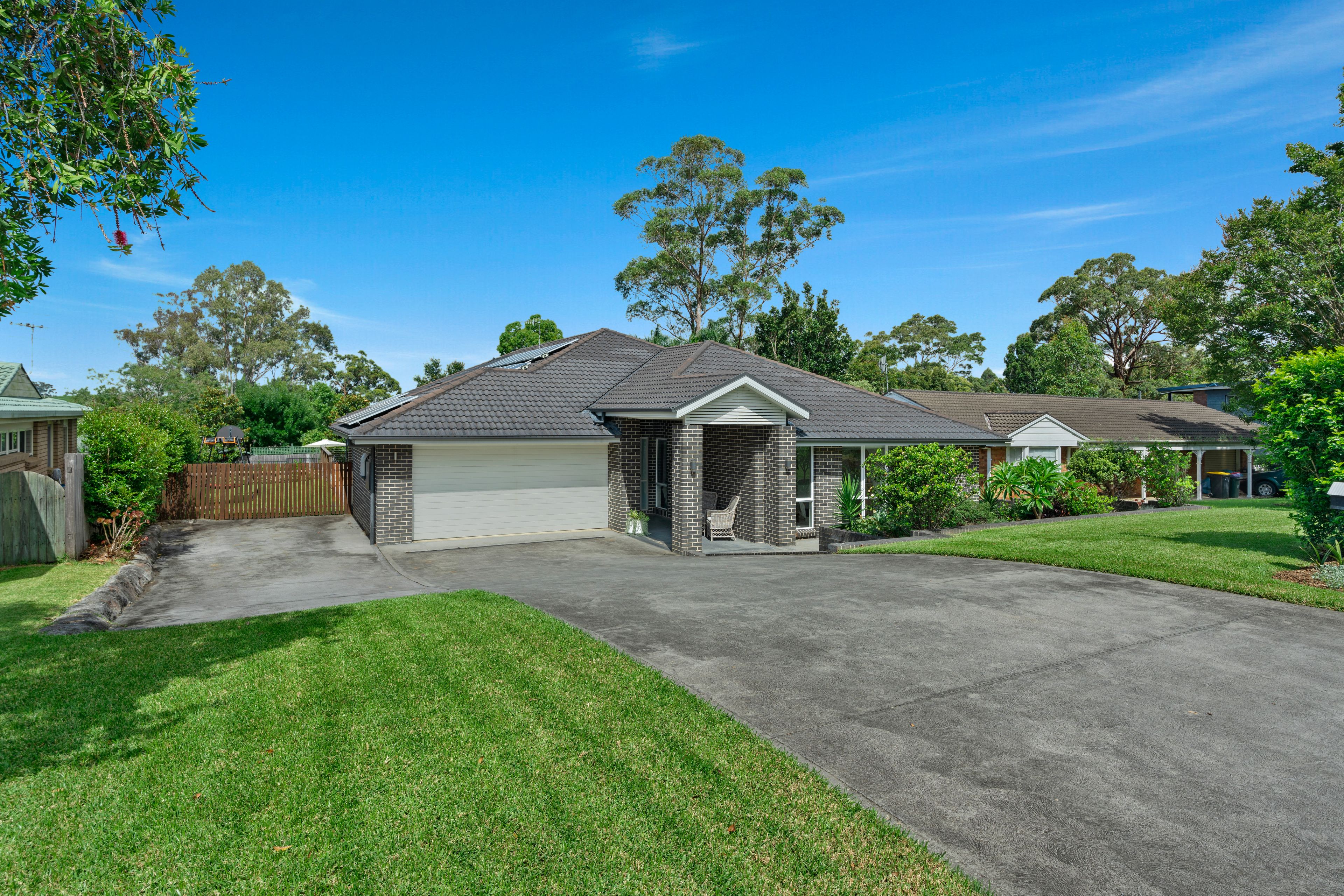 8 Nooramunga Avenue, Cambewarra Village, NSW 2540