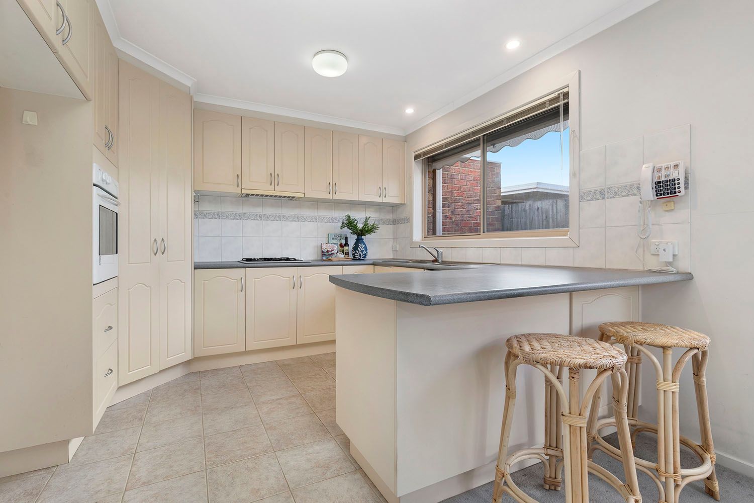 2/52 Rosewarne Avenue, Cheltenham, VIC 3192