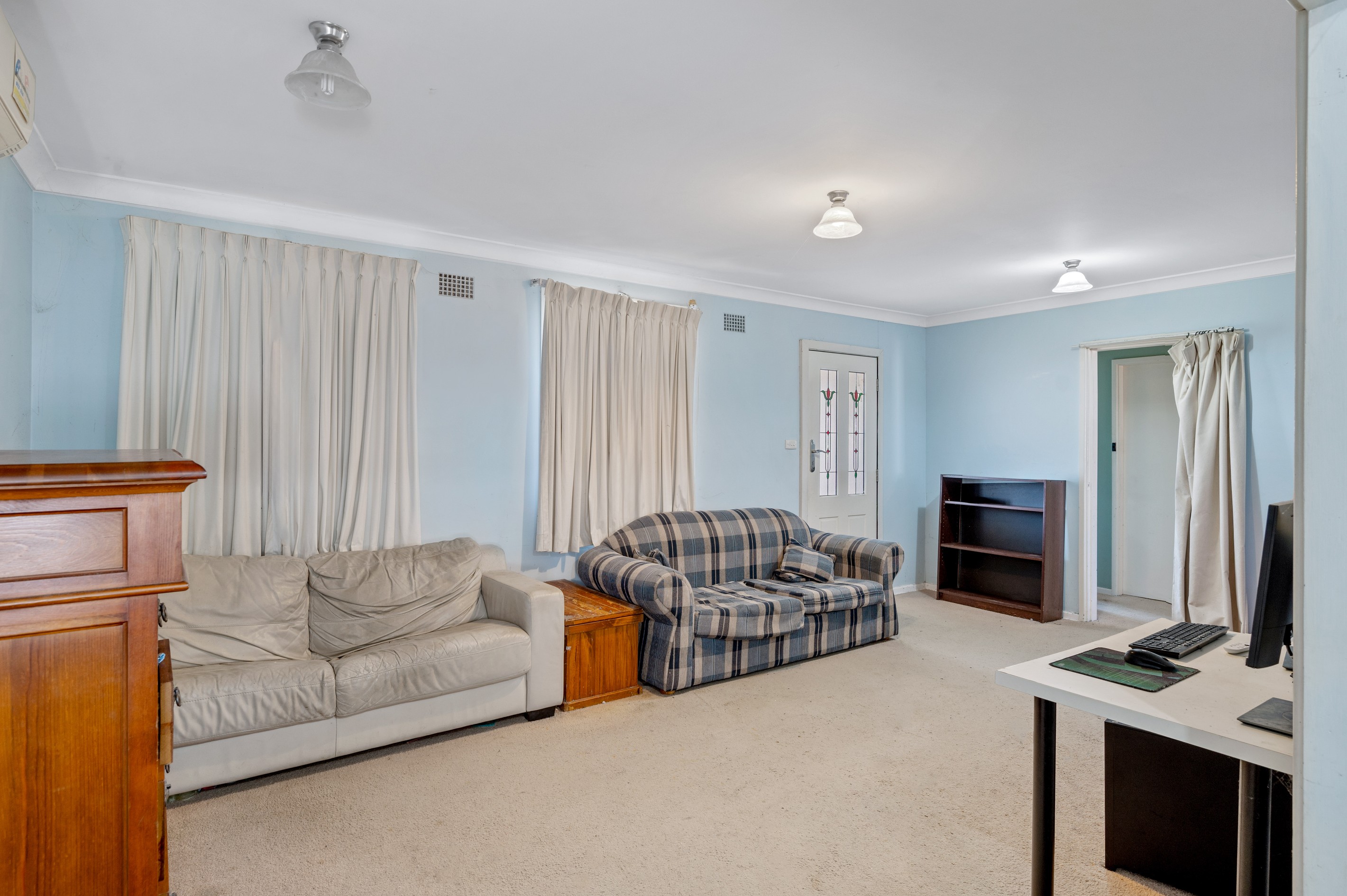 137 Parliament Road, Macquarie Fields, NSW 2564
