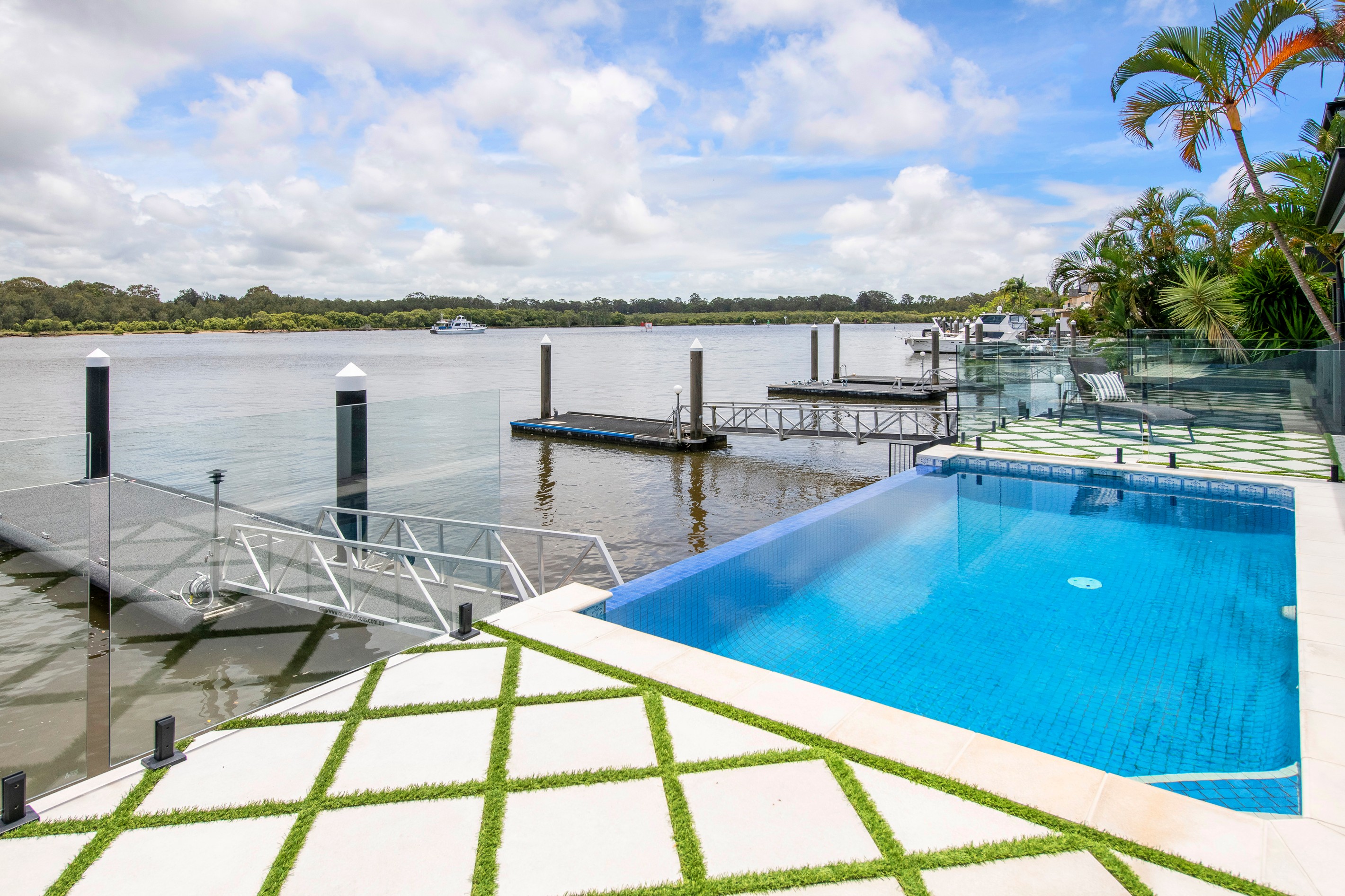5256 Marine Drive North, Sanctuary Cove, QLD 4212