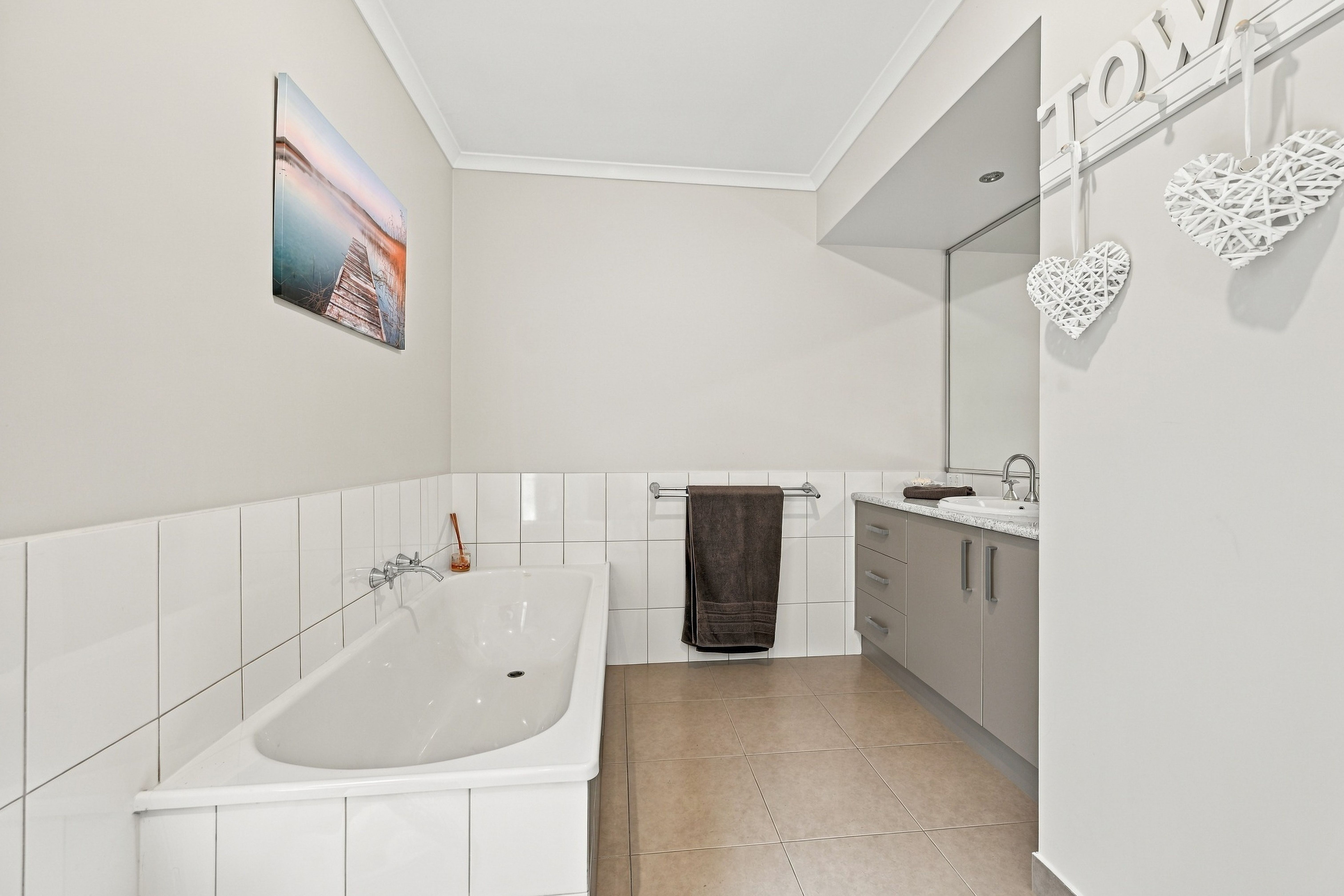 71 Tamara Crescent — photo 12 of 23