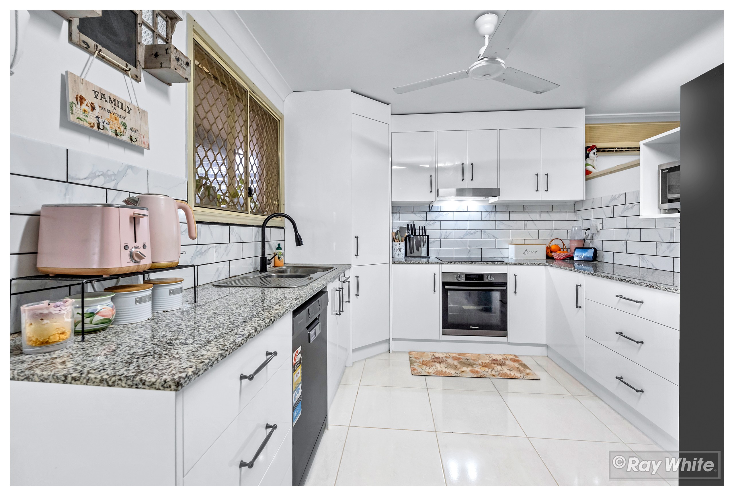 2 Misfeld Close, Gracemere, QLD 4702