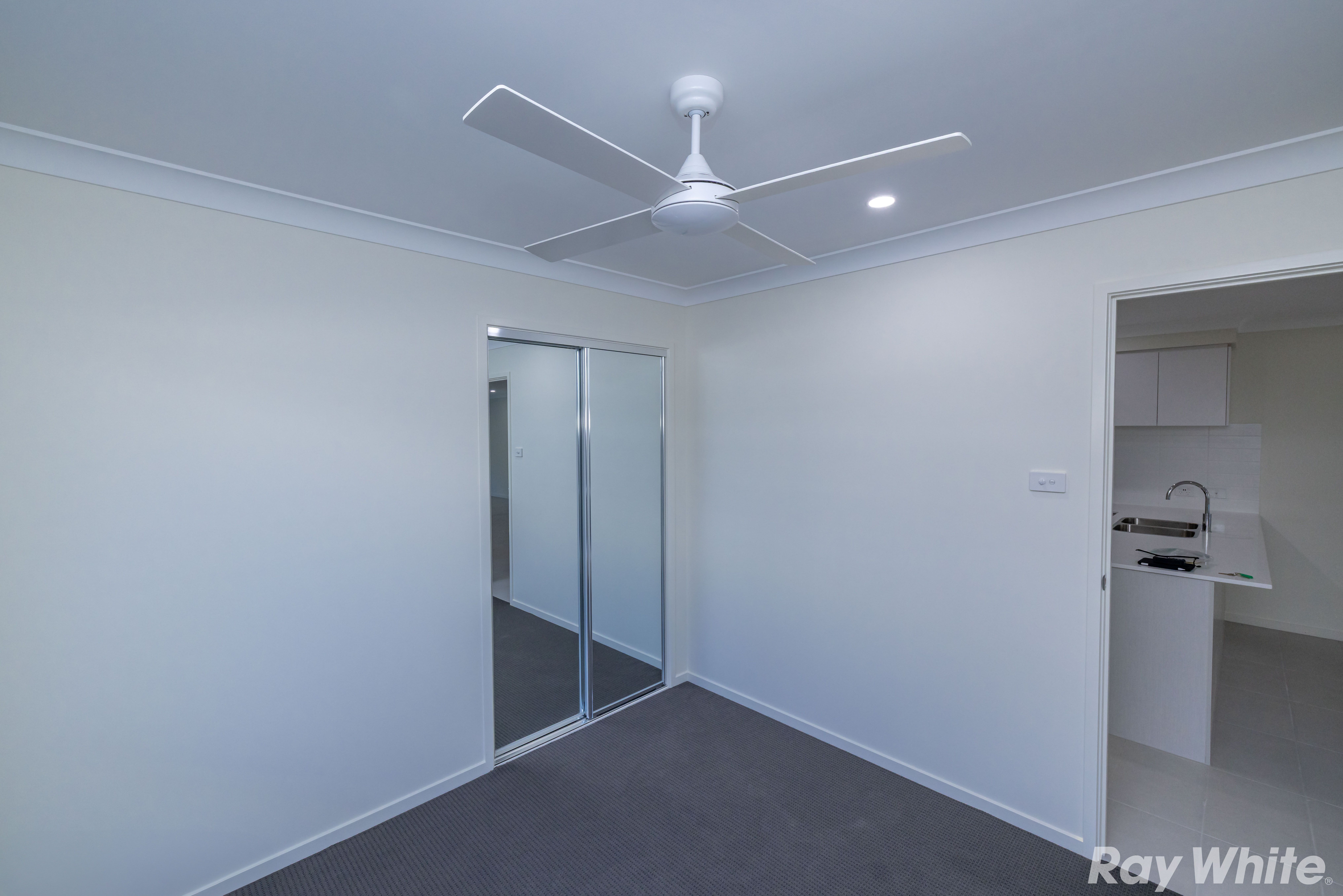1/46 Iluka Boulevard — photo 10 of 14