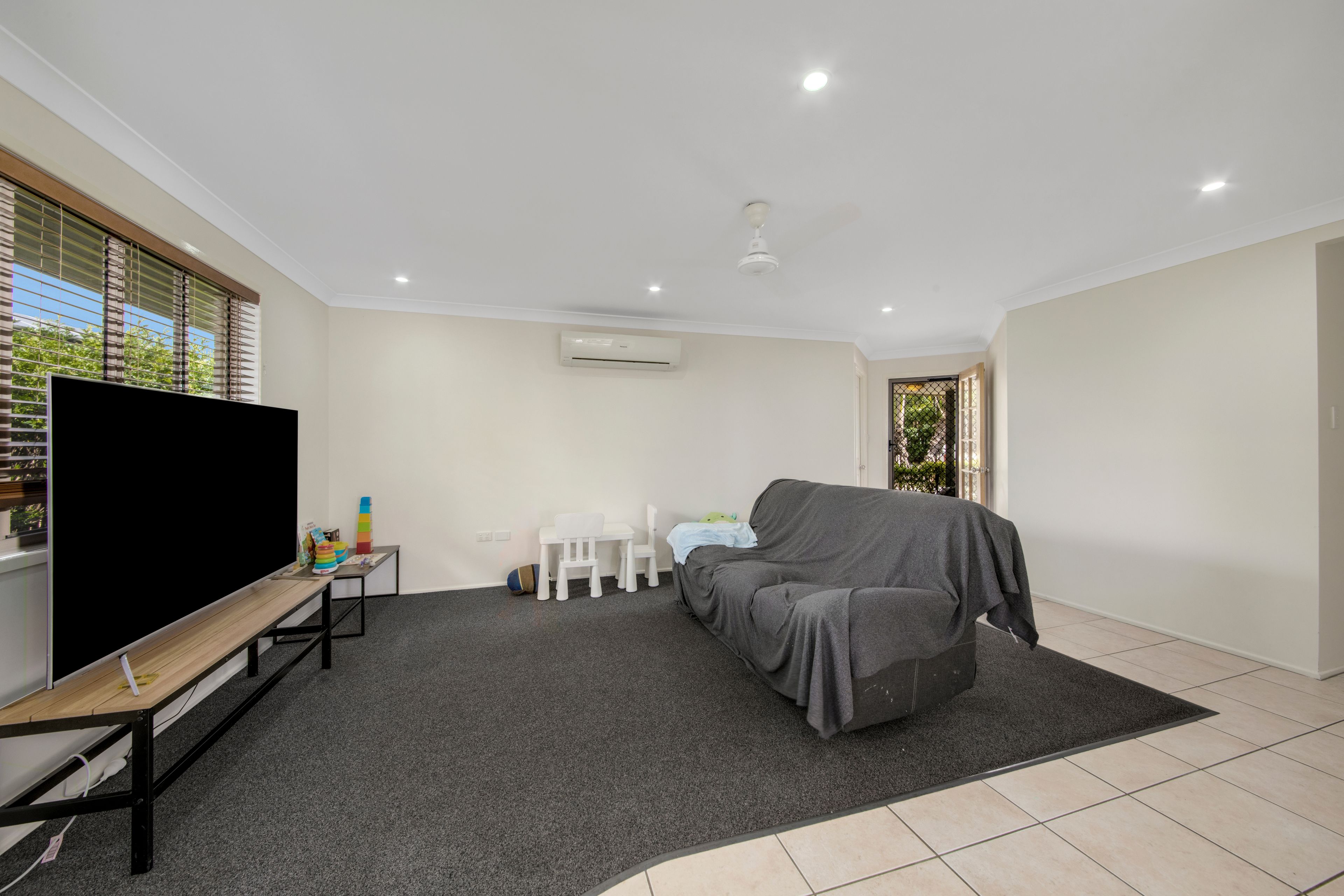 12 Karamea Close, Clinton, QLD 4680