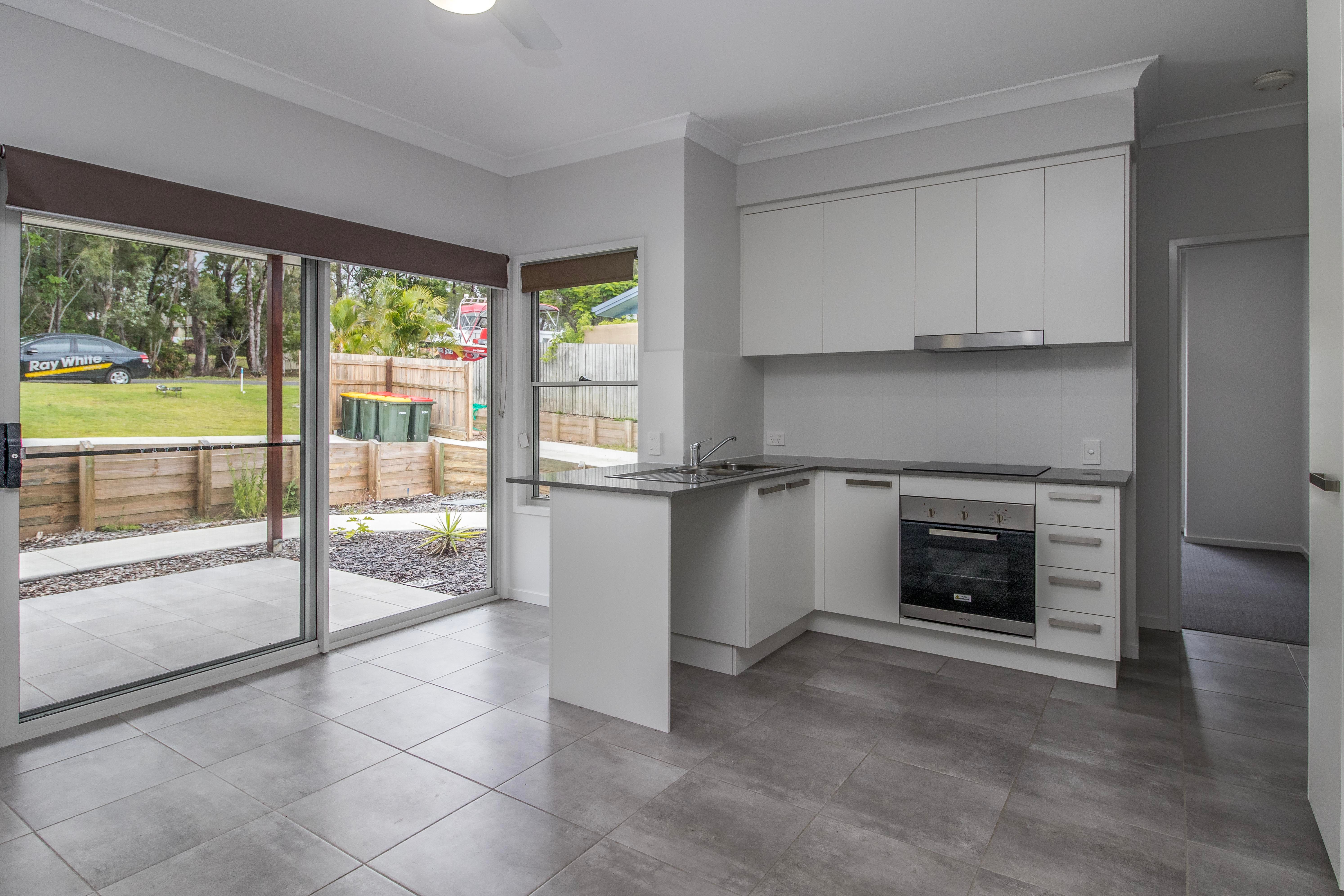 1/60 TOTNESS Street, Torquay, QLD 4655