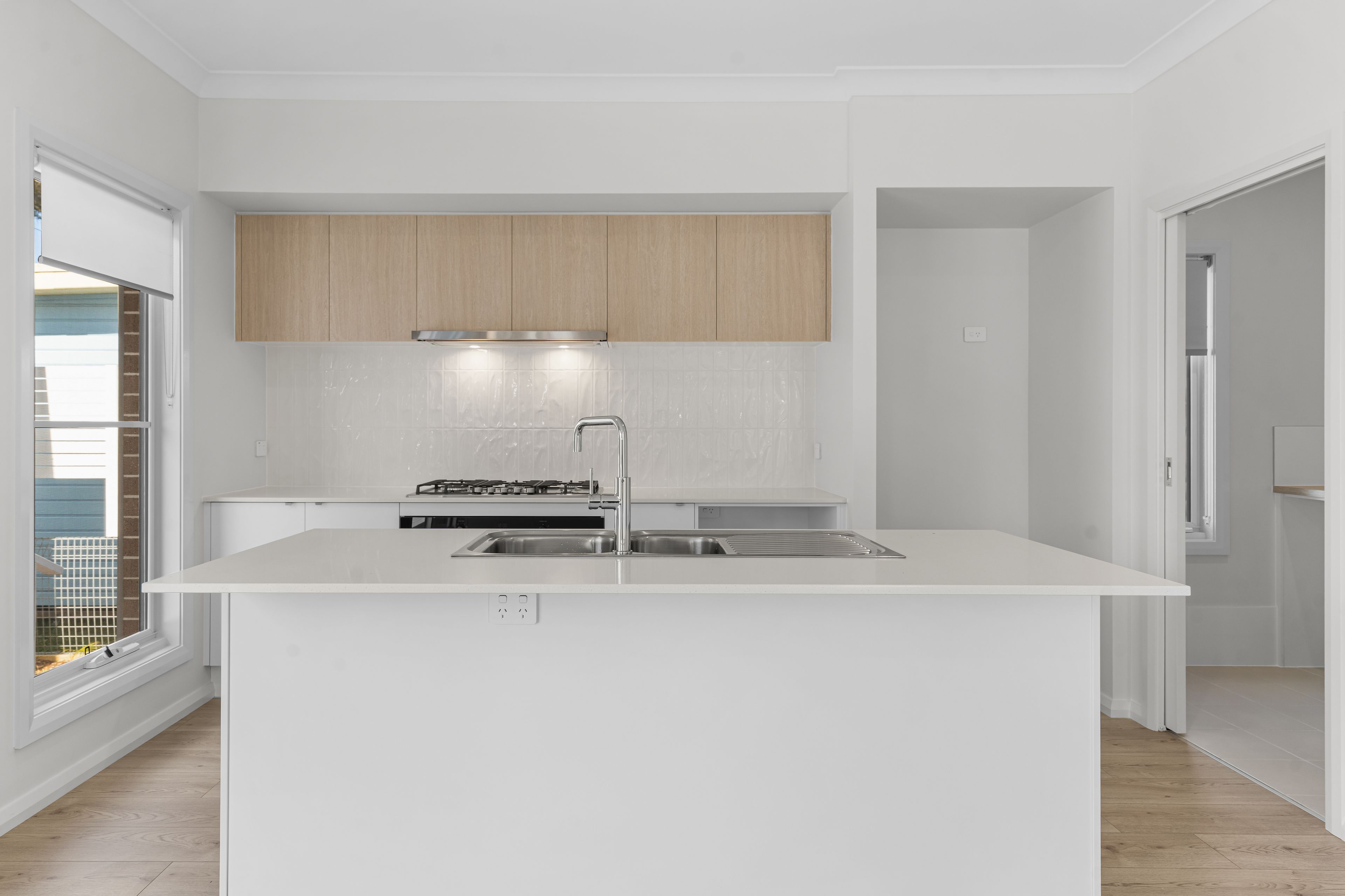 14 Kathleen White Crescent — photo 3 of 9