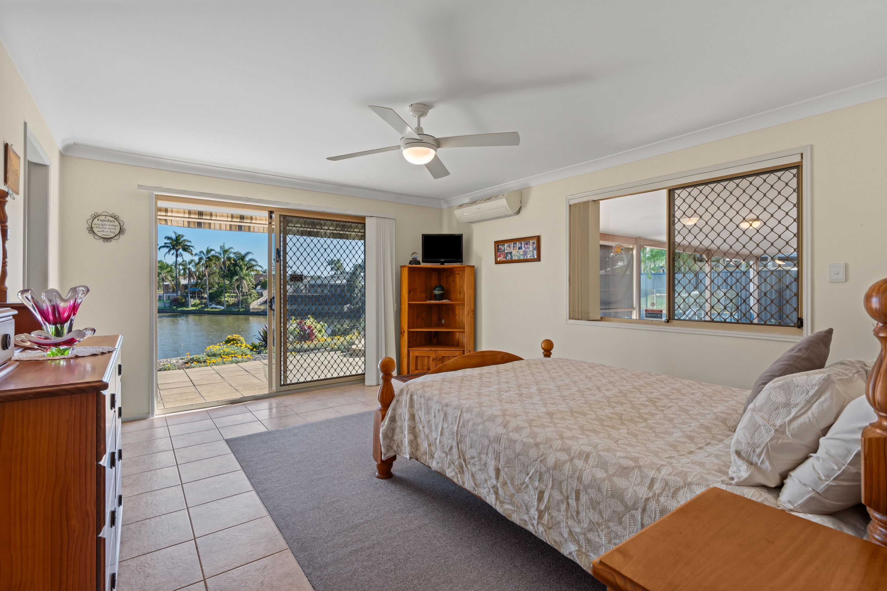 8 Newport Drive — photo 14 of 25