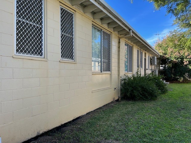 2/2 Queen Street, Moree, NSW 2400