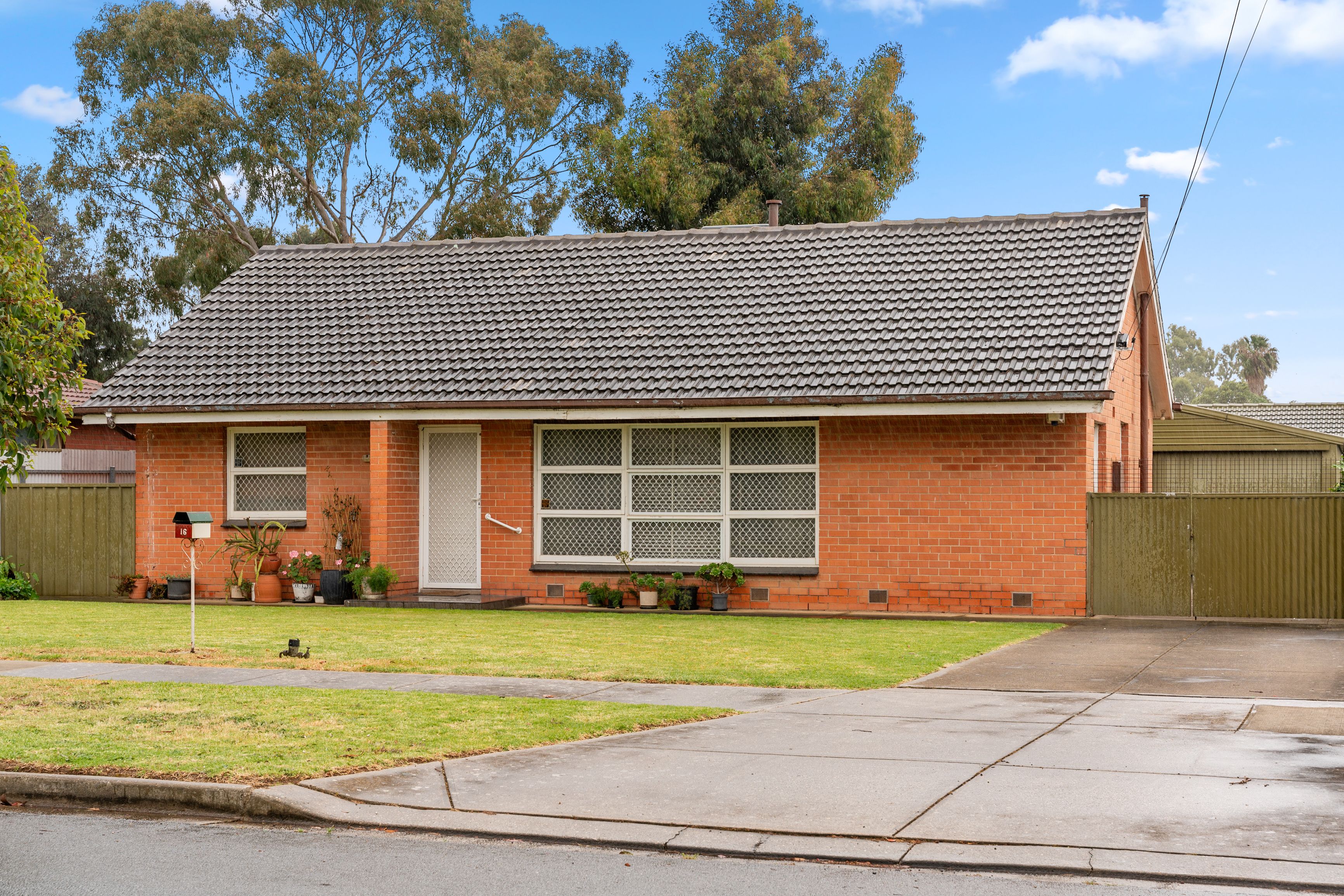 16 Cowley Avenue, Dudley Park, SA 5008 Sold House Ray White Grange