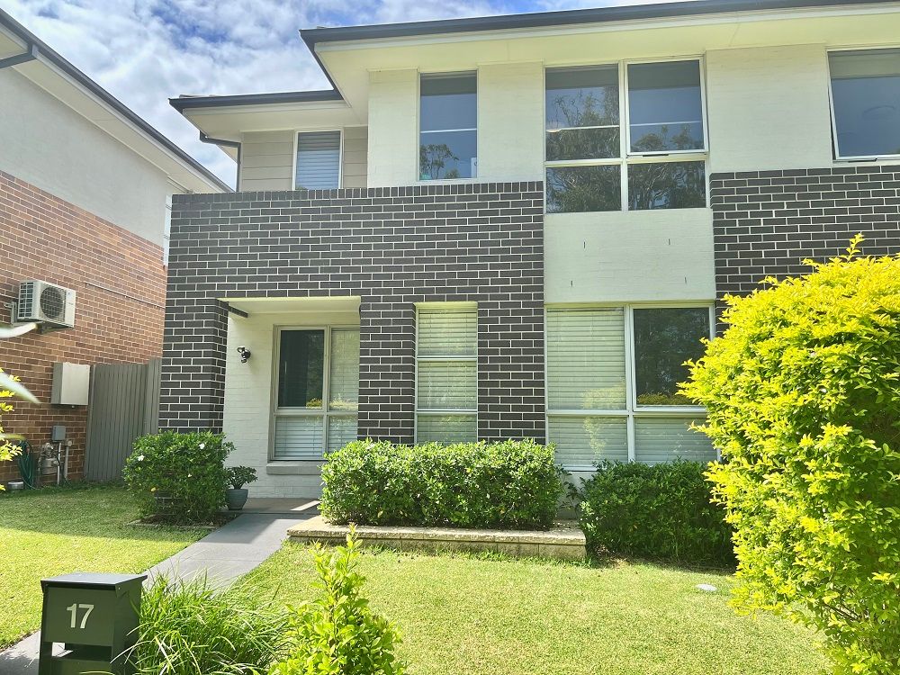 17 Three Bees Drive, Glenfield, NSW 2167