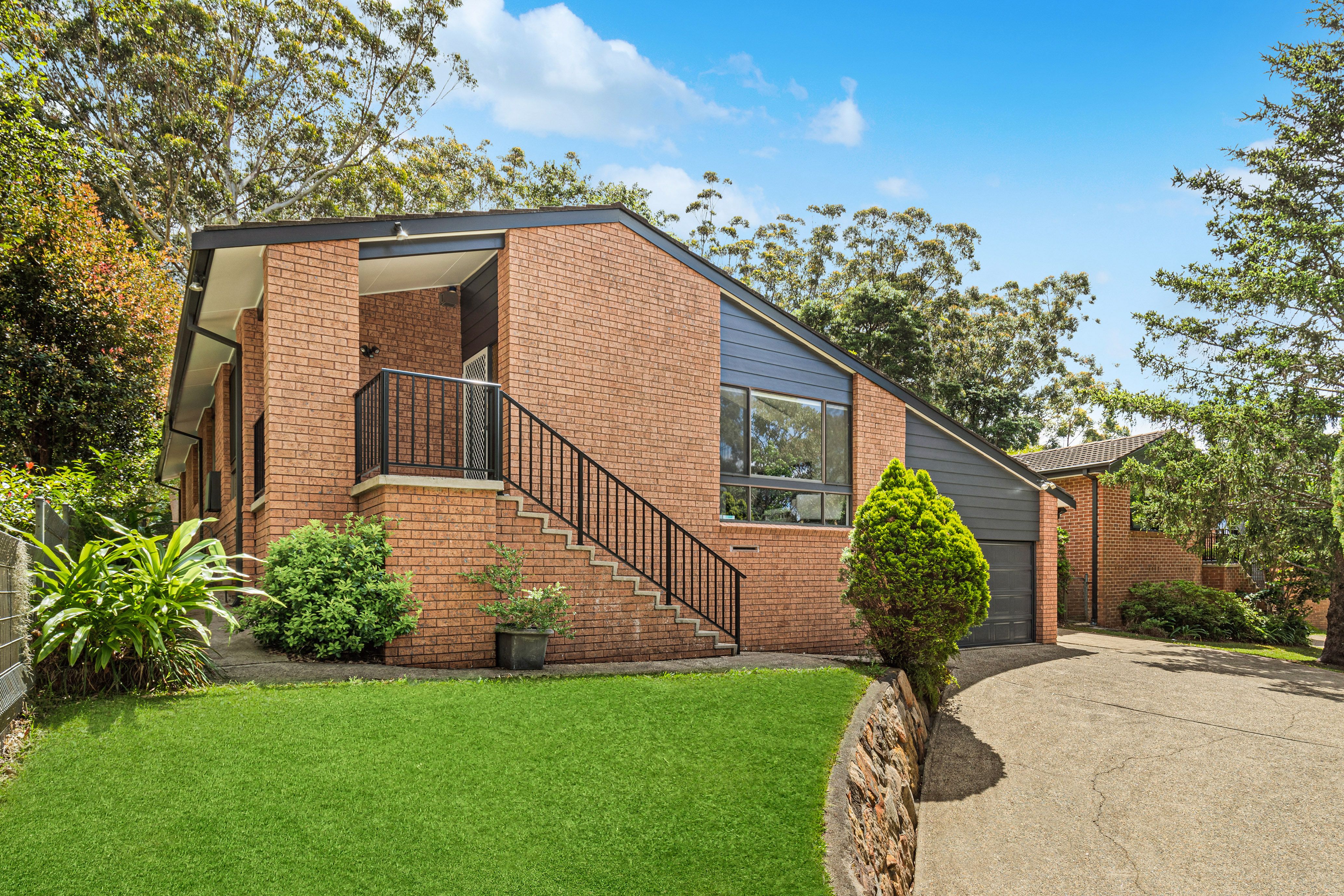 70 Mount Pleasant Avenue, Wahroonga NSW 2076