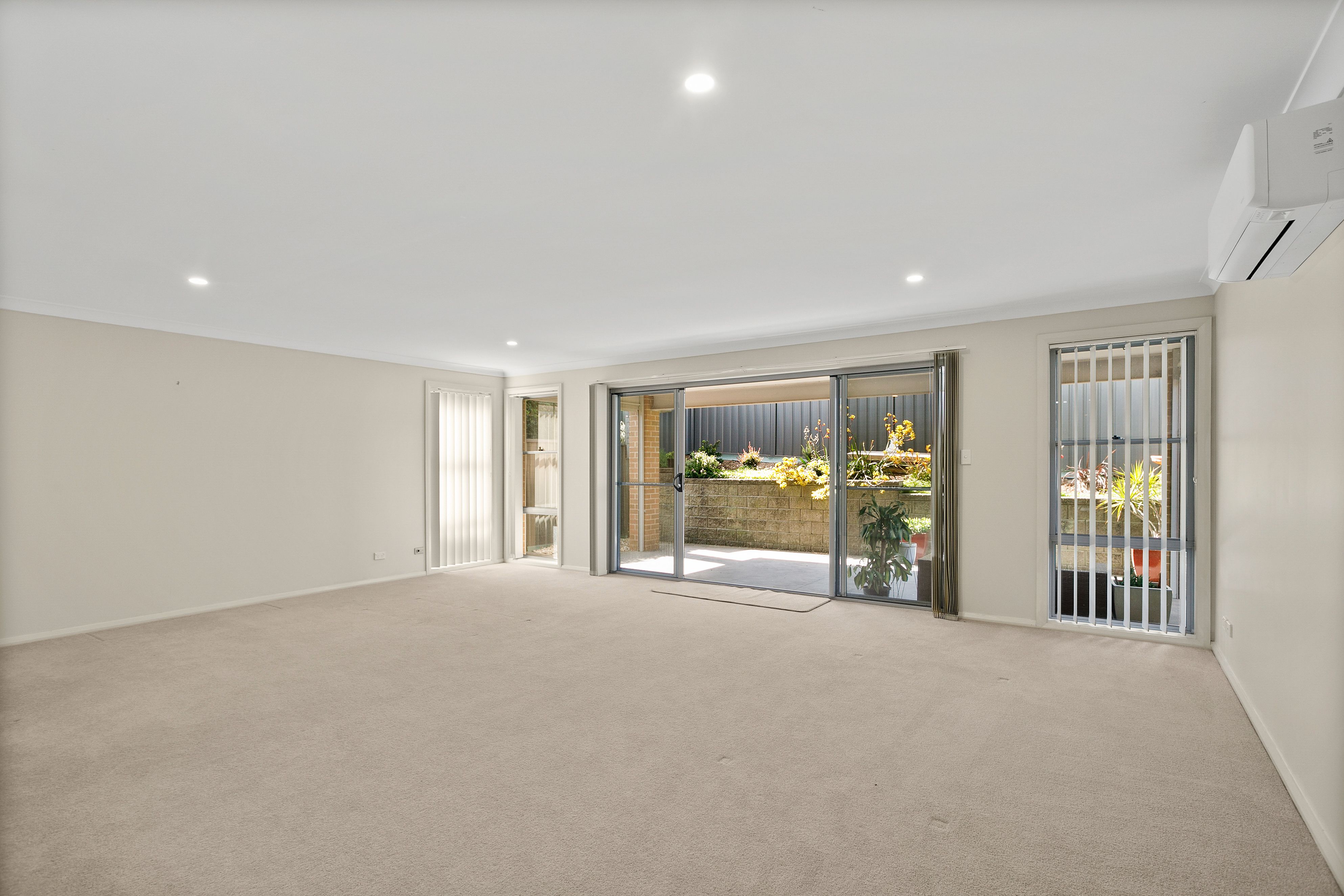 100 Whittaker Street — photo 4 of 5
