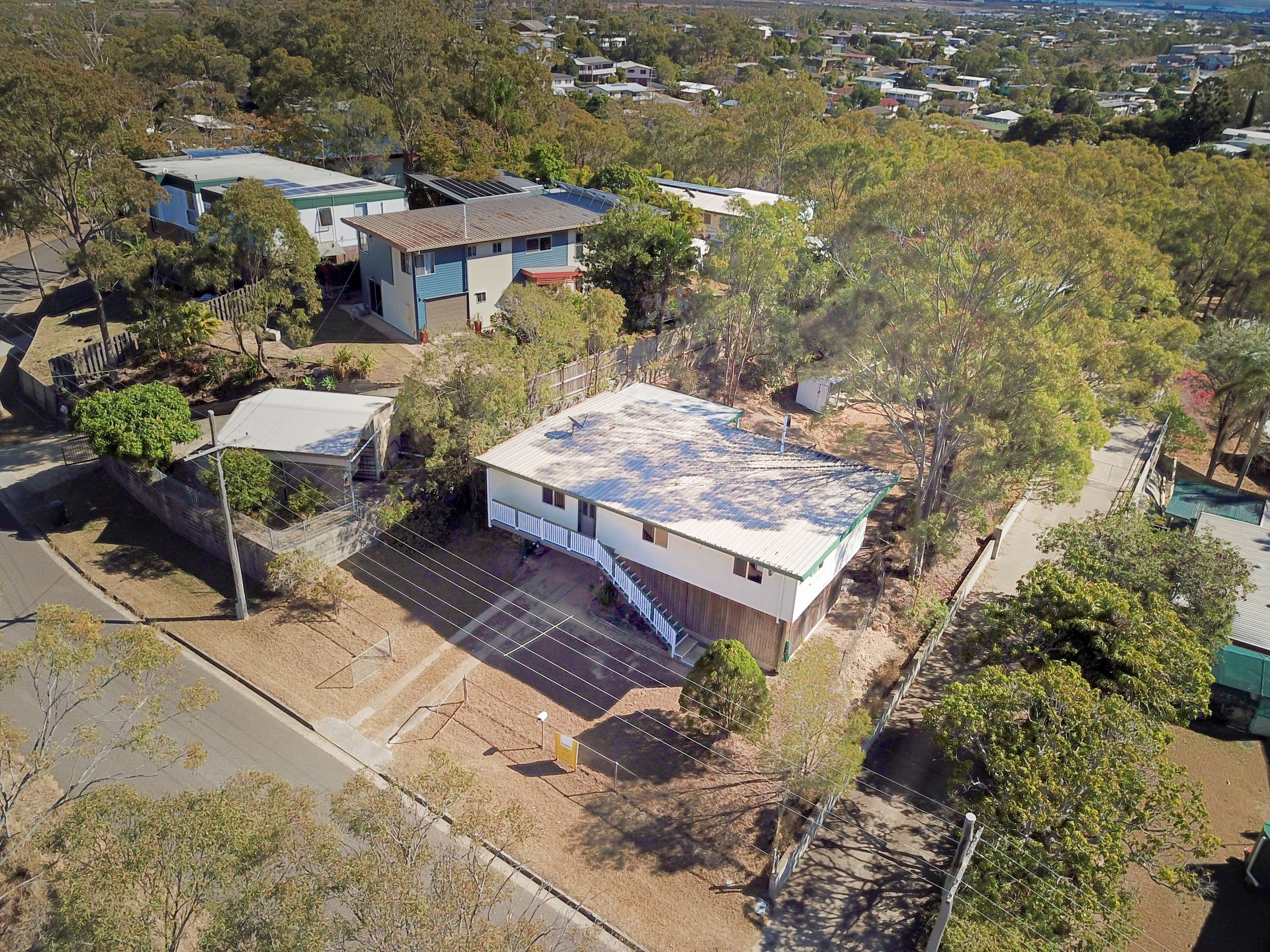 16 Matson Crescent, West Gladstone, QLD 4680