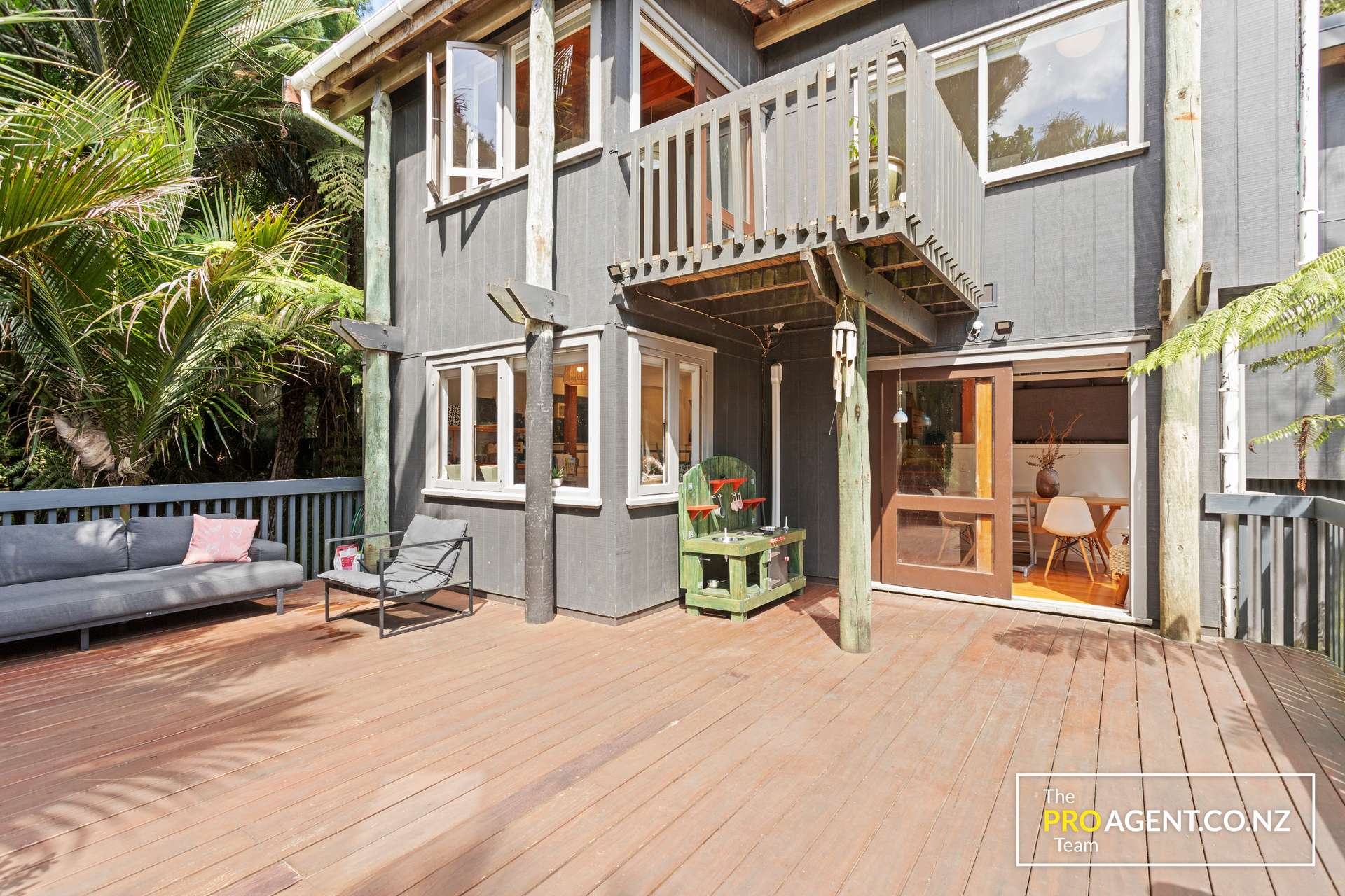 328 Huia Road photo 9