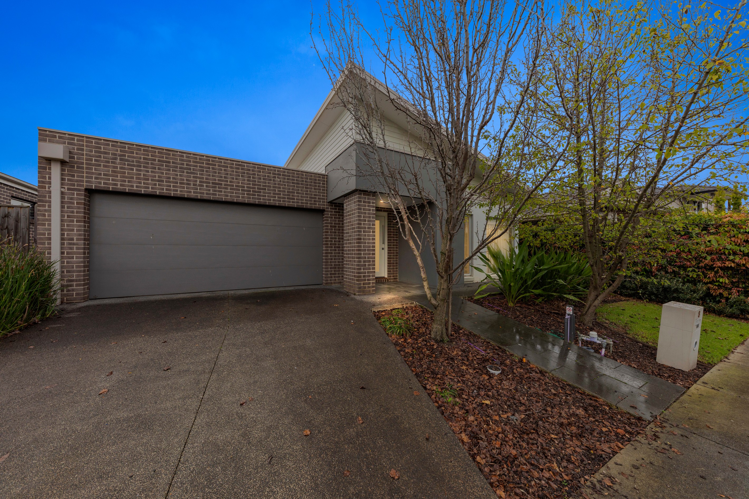 8 Bronte Boulevard, Officer, VIC 3809