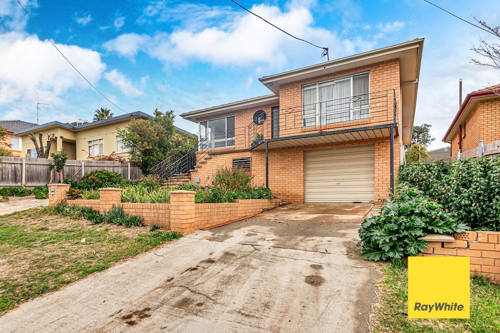 32 Cassidy Street, Queanbeyan West, NSW 2620