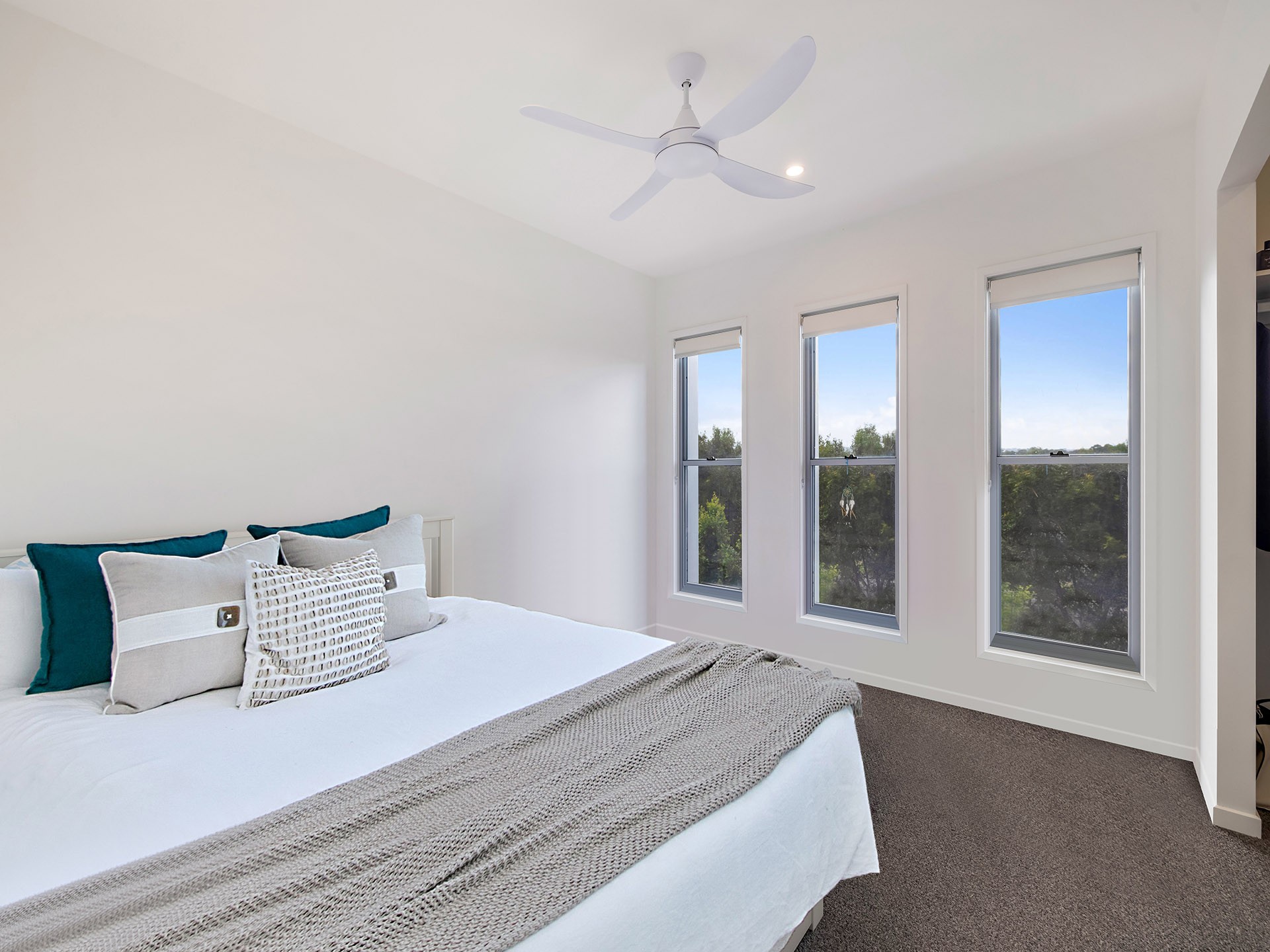 9 Flintwood Crescent, Palmview, QLD 4553